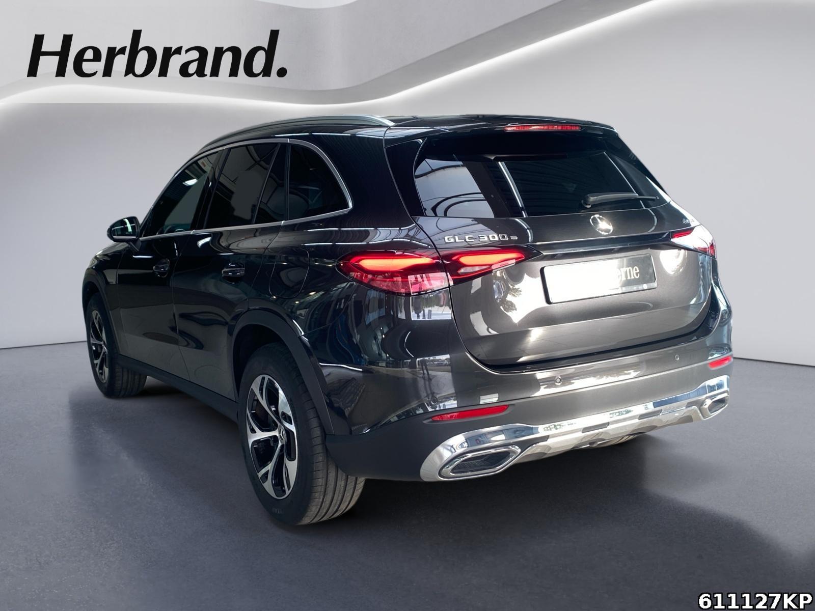 Fahrzeugabbildung Mercedes-Benz GLC 300 e Avantgarde Pano AHK Distronic Memory