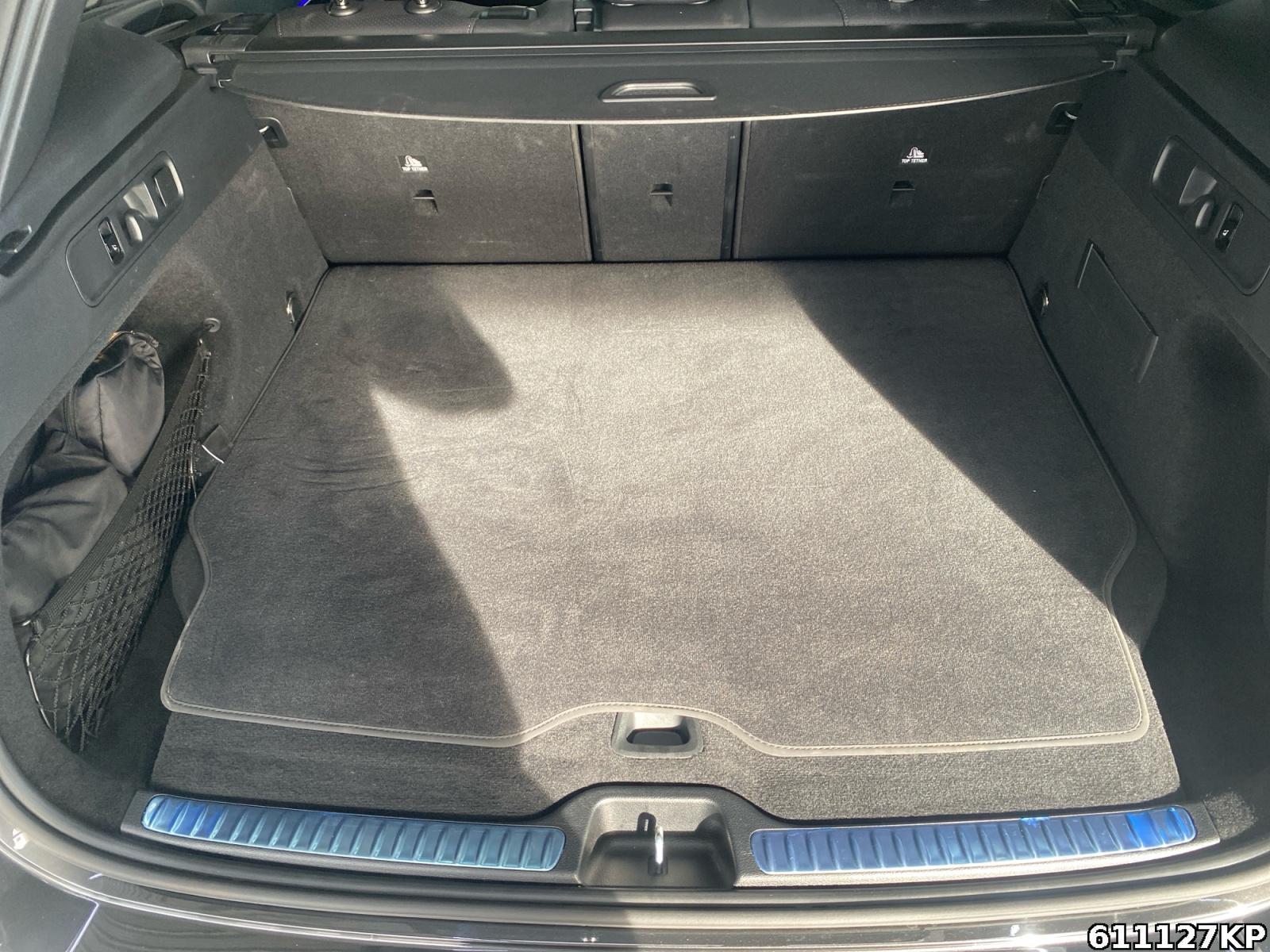 Fahrzeugabbildung Mercedes-Benz GLC 300 e Avantgarde Pano AHK Distronic Memory