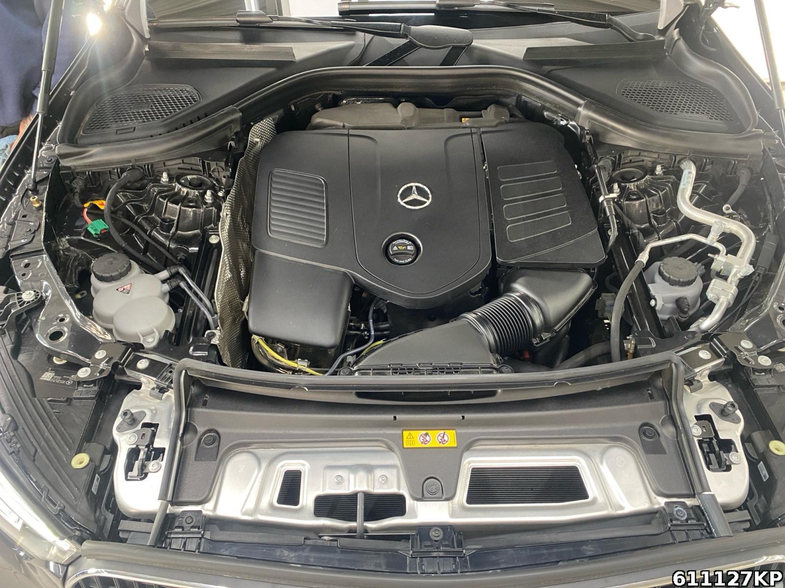 Fahrzeugabbildung Mercedes-Benz GLC 300 e Avantgarde Pano AHK Distronic Memory