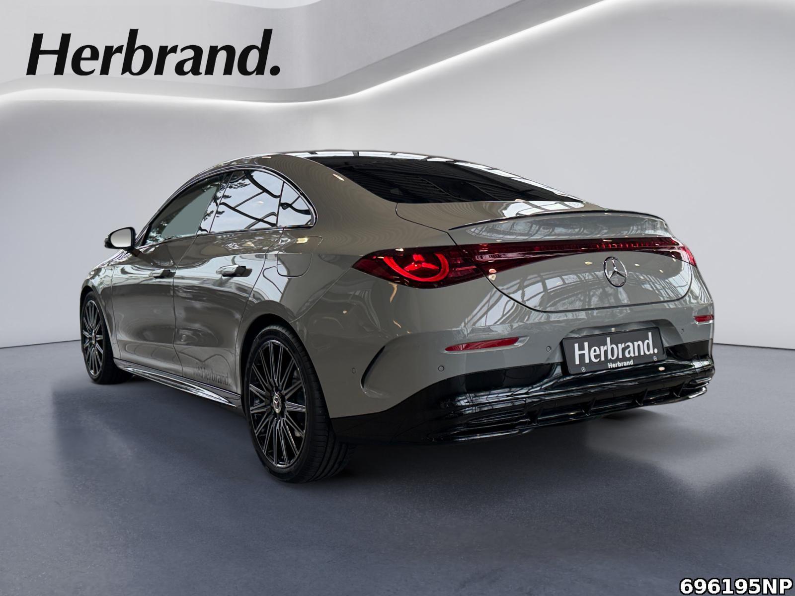 Fahrzeugabbildung Mercedes-Benz CLA 200 AMG+SUPERSCREEN+MULTI+BURMESTER+HEADUP+