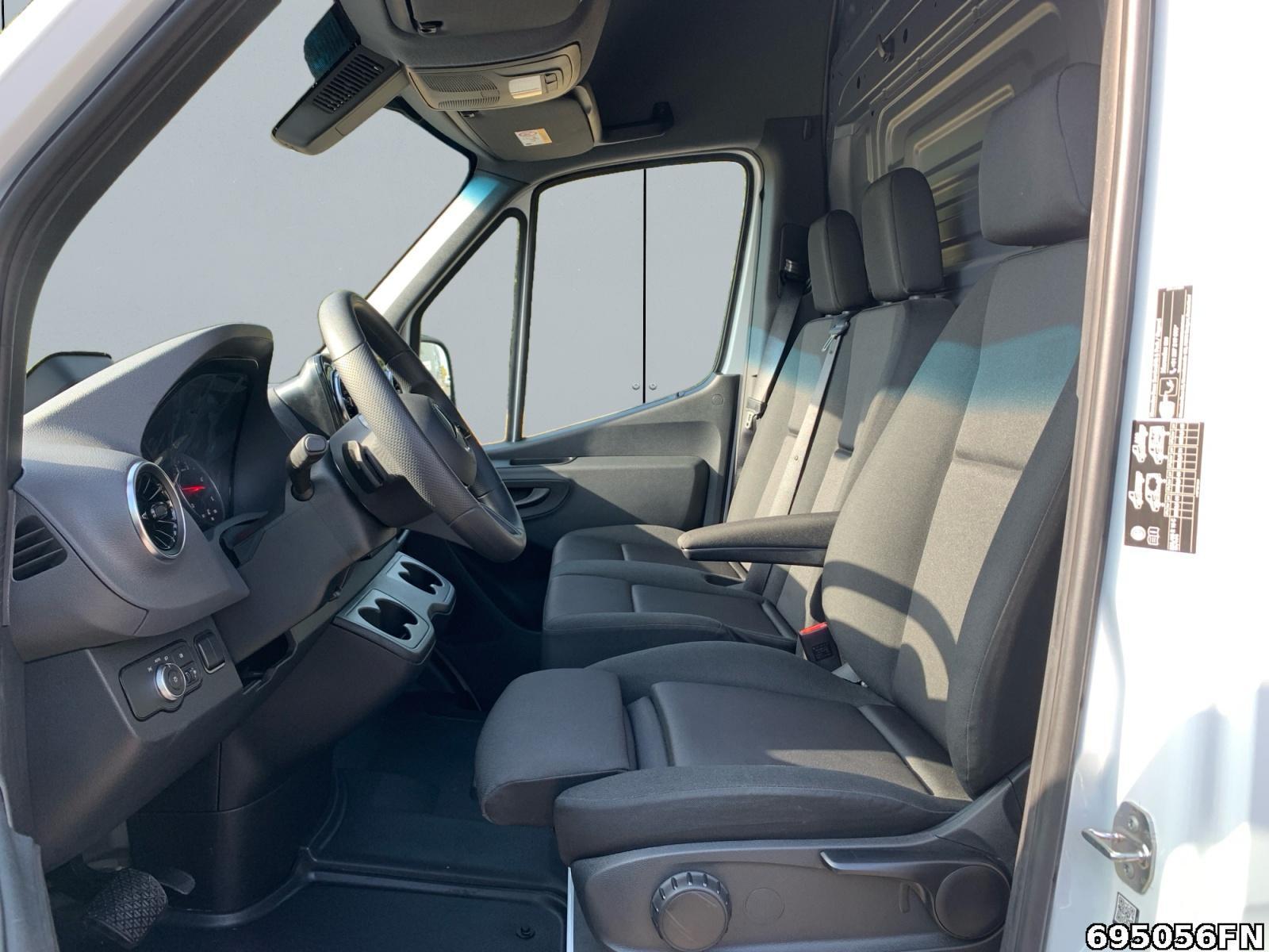 Fahrzeugabbildung Mercedes-Benz Sprinter 315 PRO L2H2 AHK 3,5*KLIMA*KAM*AUTMATIK