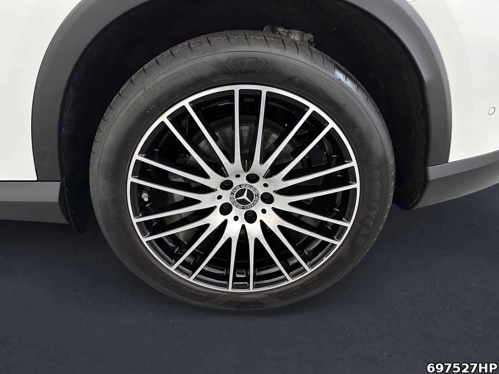 Fahrzeugabbildung Mercedes-Benz GLC 220 d 4M Avantgarde Pano AHK Memo Lenkradhz