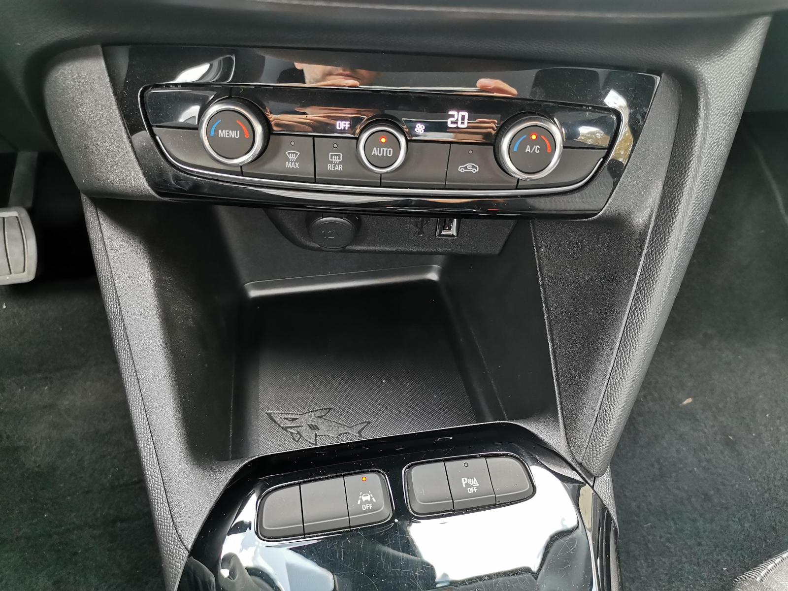 Fahrzeugabbildung Opel Corsa -e Edition*PDC hin.+Cam*Carplay*Allwe.*