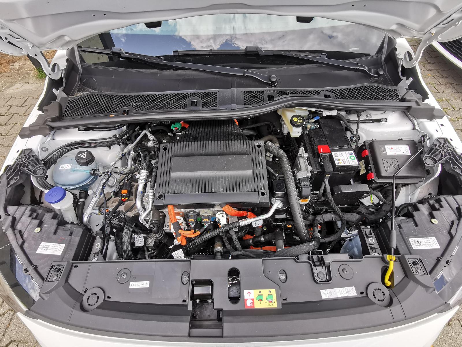 Fahrzeugabbildung Opel Corsa -e Edition*PDC hin.+Cam*Carplay*Allwe.*