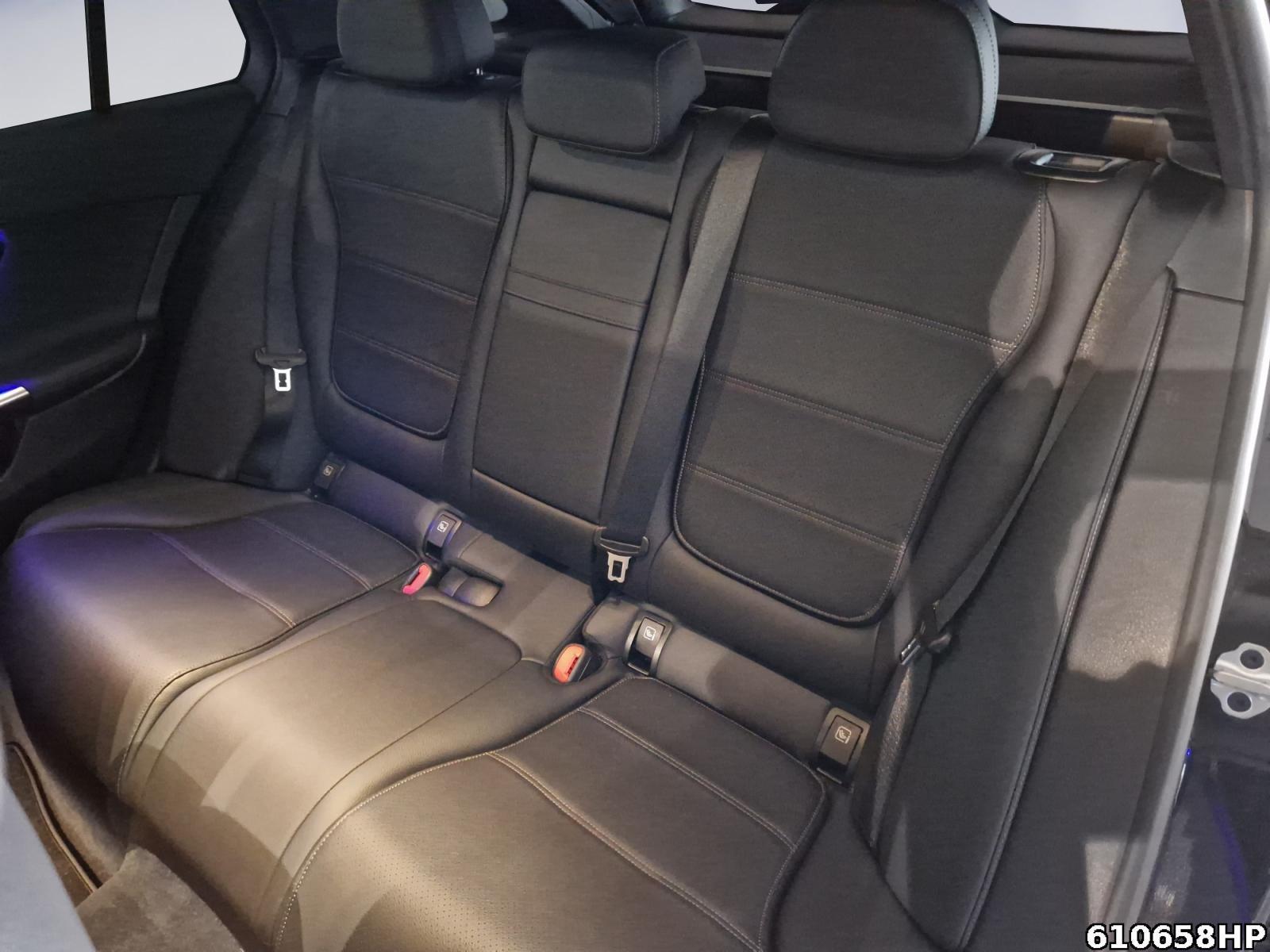 Fahrzeugabbildung Mercedes-Benz C 200 T Avantgarde Pano-SD LED Totwinkel Kamera