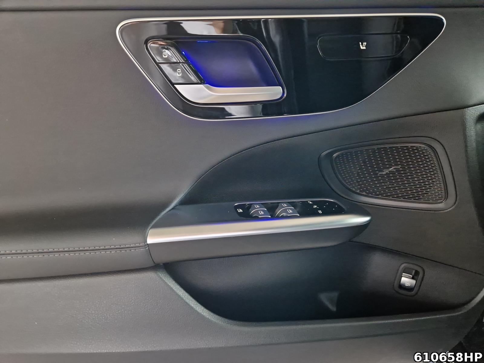 Fahrzeugabbildung Mercedes-Benz C 200 T Avantgarde Pano-SD LED Totwinkel Kamera