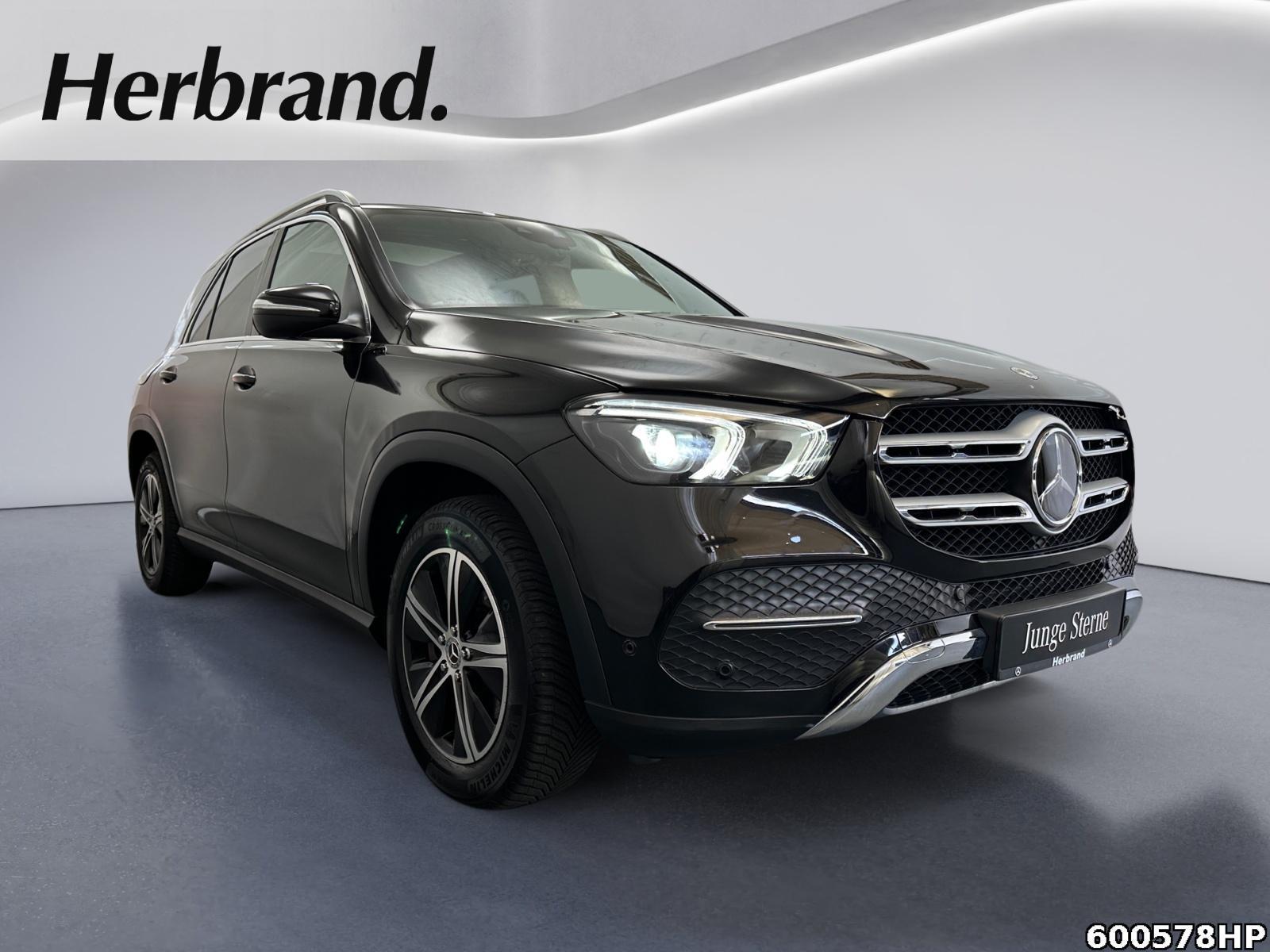 Fahrzeugabbildung Mercedes-Benz GLE 300 d 4M Panoramadach DISTRONIC AHK CarPlay