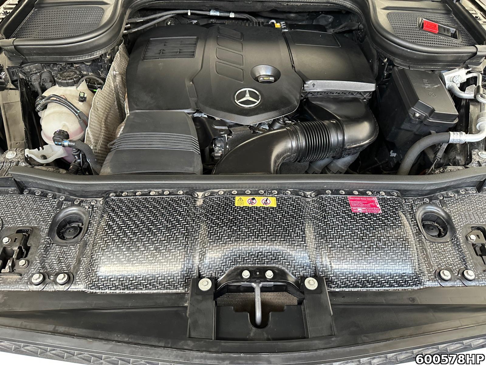 Fahrzeugabbildung Mercedes-Benz GLE 300 d 4M Panoramadach DISTRONIC AHK CarPlay