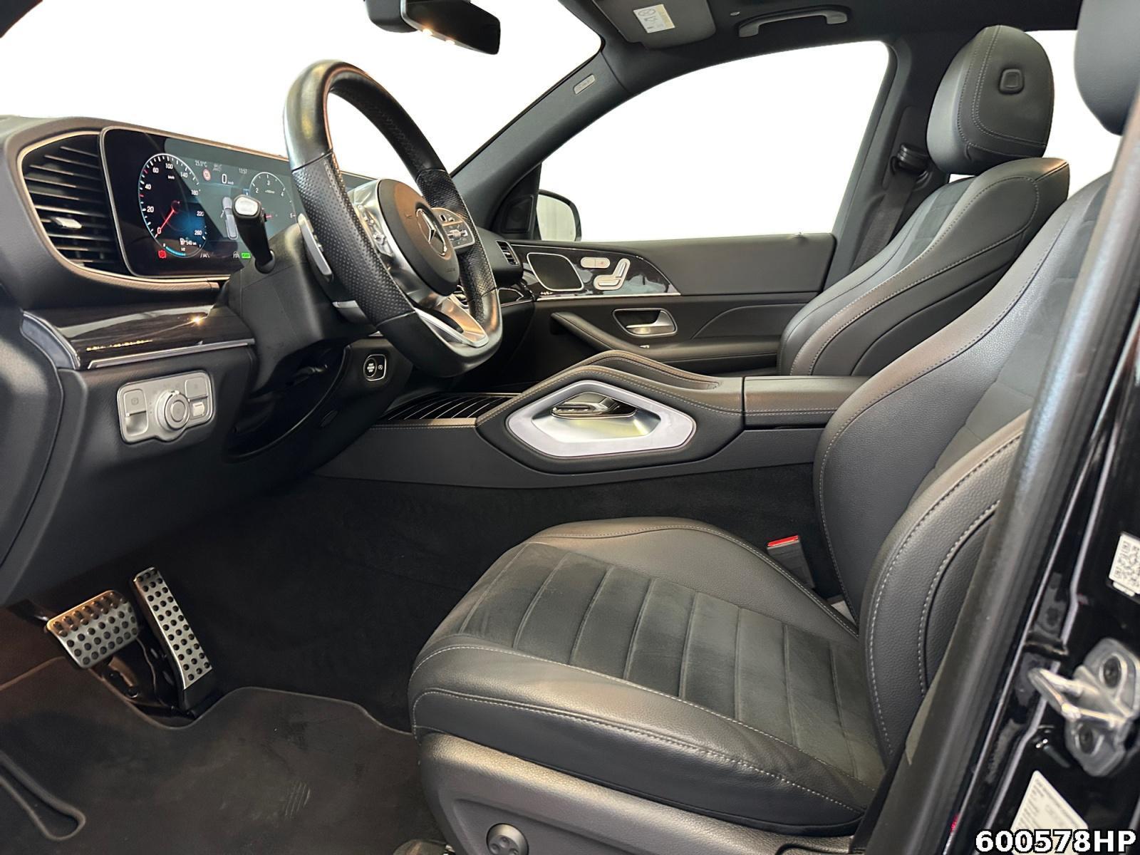 Fahrzeugabbildung Mercedes-Benz GLE 300 d 4M Panoramadach DISTRONIC AHK CarPlay