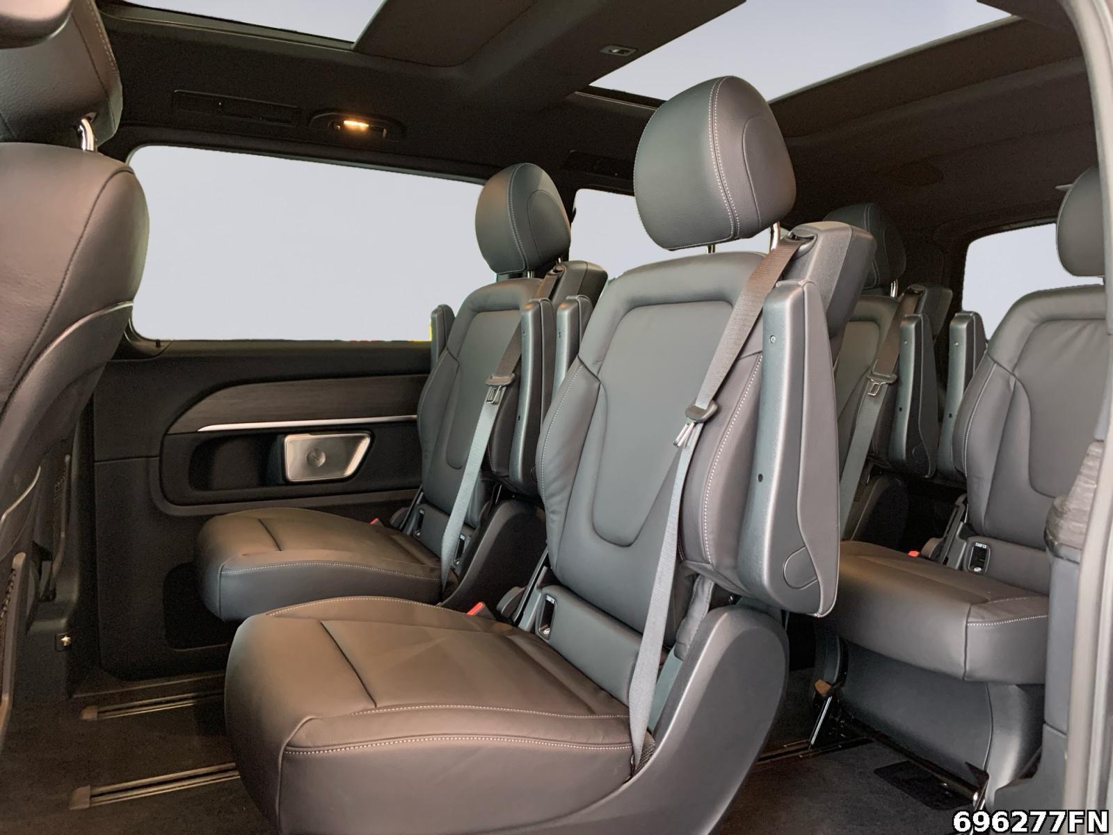 Fahrzeugabbildung Mercedes-Benz V 300 AVG/L 4MATIC *AIRMATIC*PANO-DACH*BURMESTER