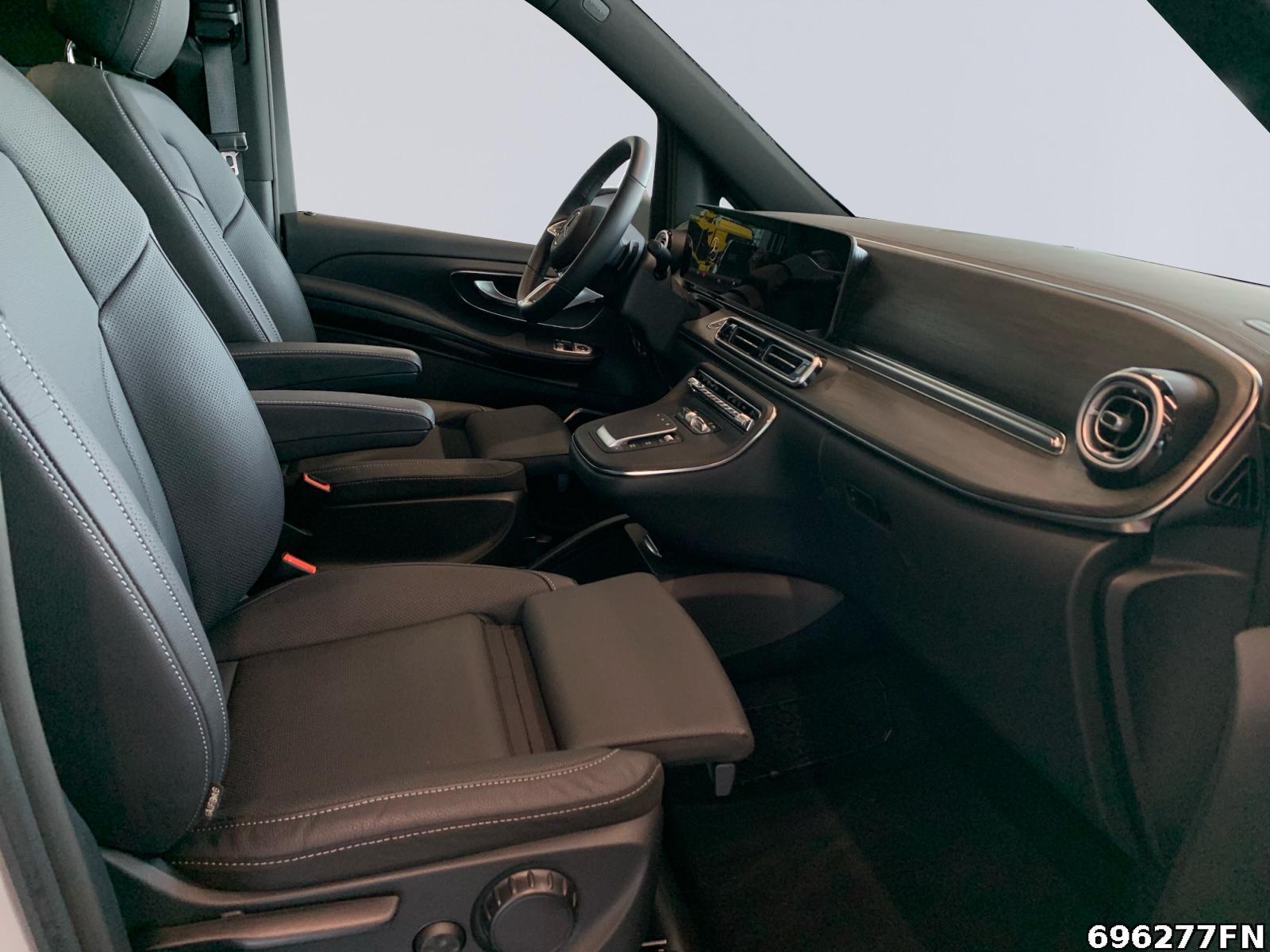 Fahrzeugabbildung Mercedes-Benz V 300 AVG/L 4MATIC *AIRMATIC*PANO-DACH*BURMESTER