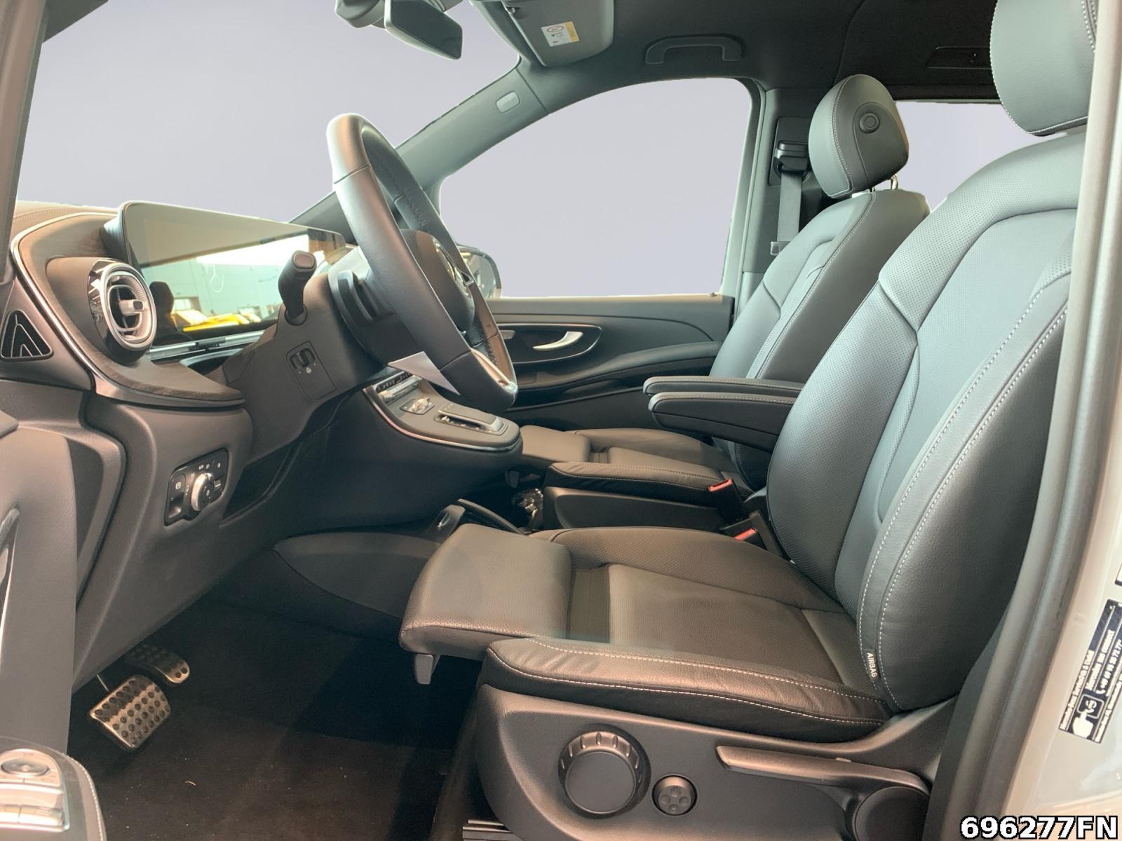 Fahrzeugabbildung Mercedes-Benz V 300 AVG/L 4MATIC *AIRMATIC*PANO-DACH*BURMESTER