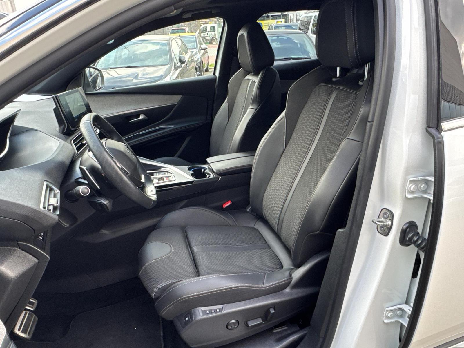 Fahrzeugabbildung Peugeot 3008 GT Line