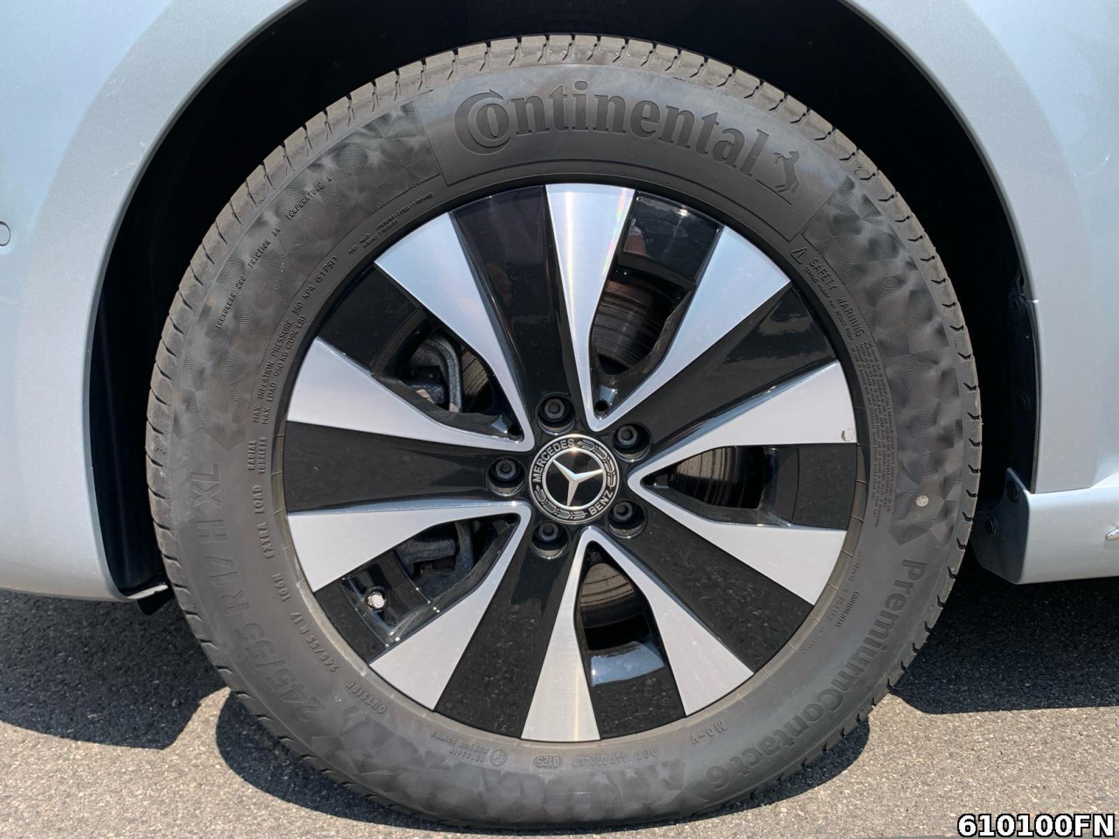 Fahrzeugabbildung Mercedes-Benz EQV AVANTGARDE L 7 SITZE*LEDER*EASY-PACK*UVM
