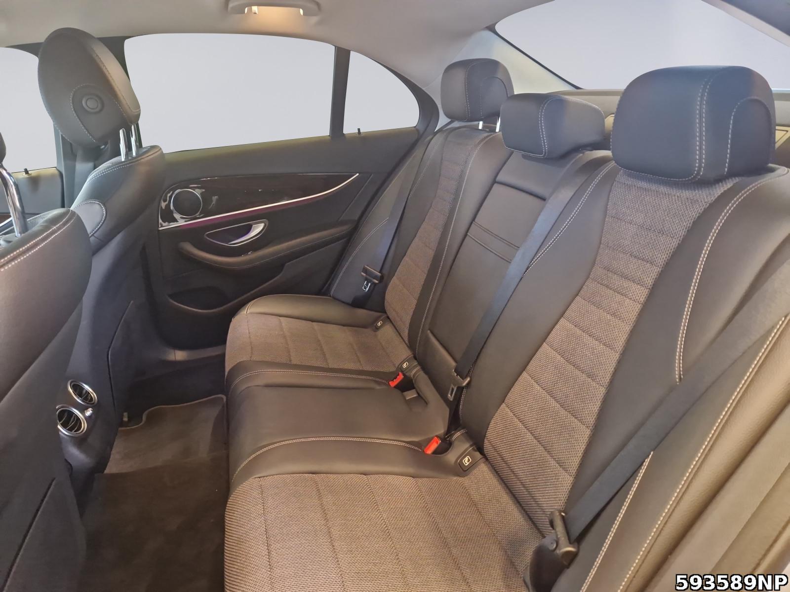 Fahrzeugabbildung Mercedes-Benz E 450 4M Avantgarde 360° Distronic LED Ambiente
