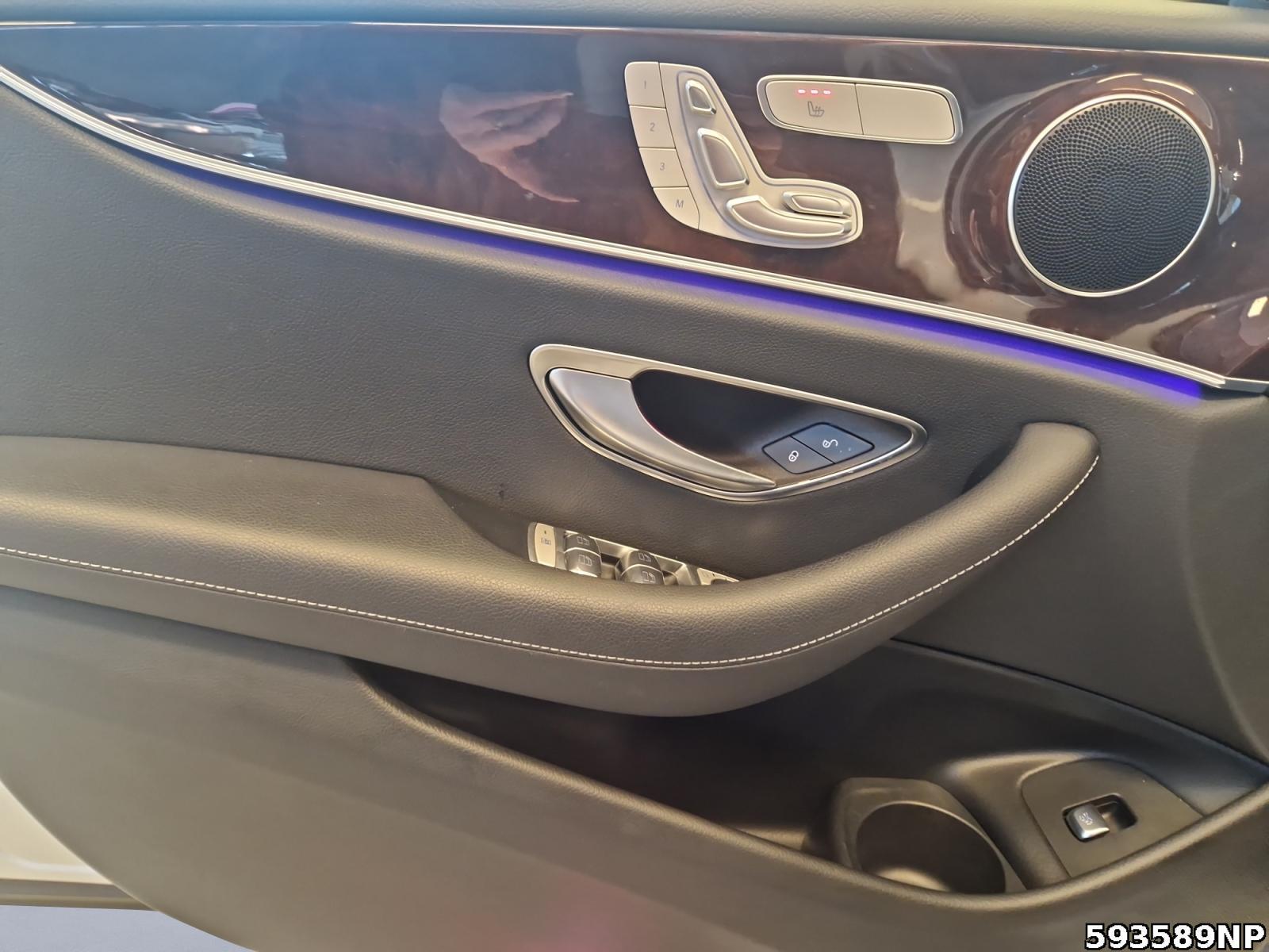 Fahrzeugabbildung Mercedes-Benz E 450 4M Avantgarde 360° Distronic LED Ambiente