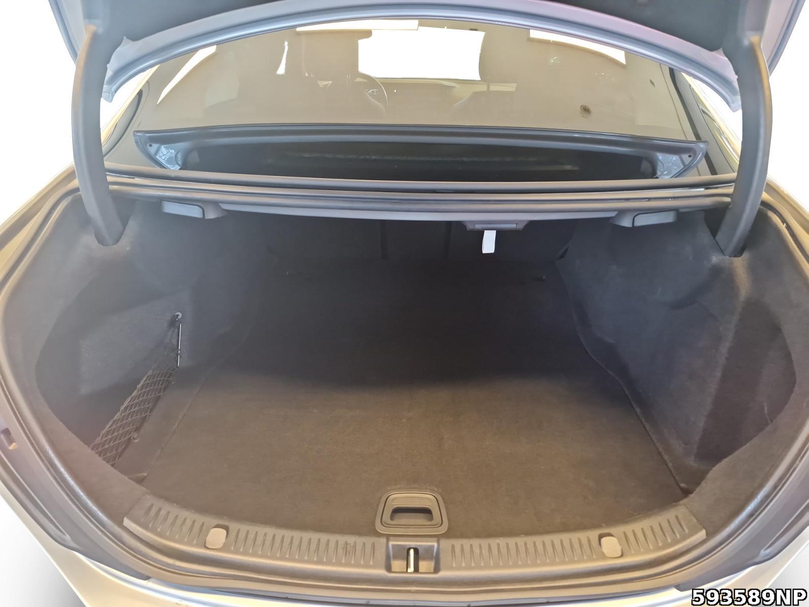 Fahrzeugabbildung Mercedes-Benz E 450 4M Avantgarde 360° Distronic LED Ambiente