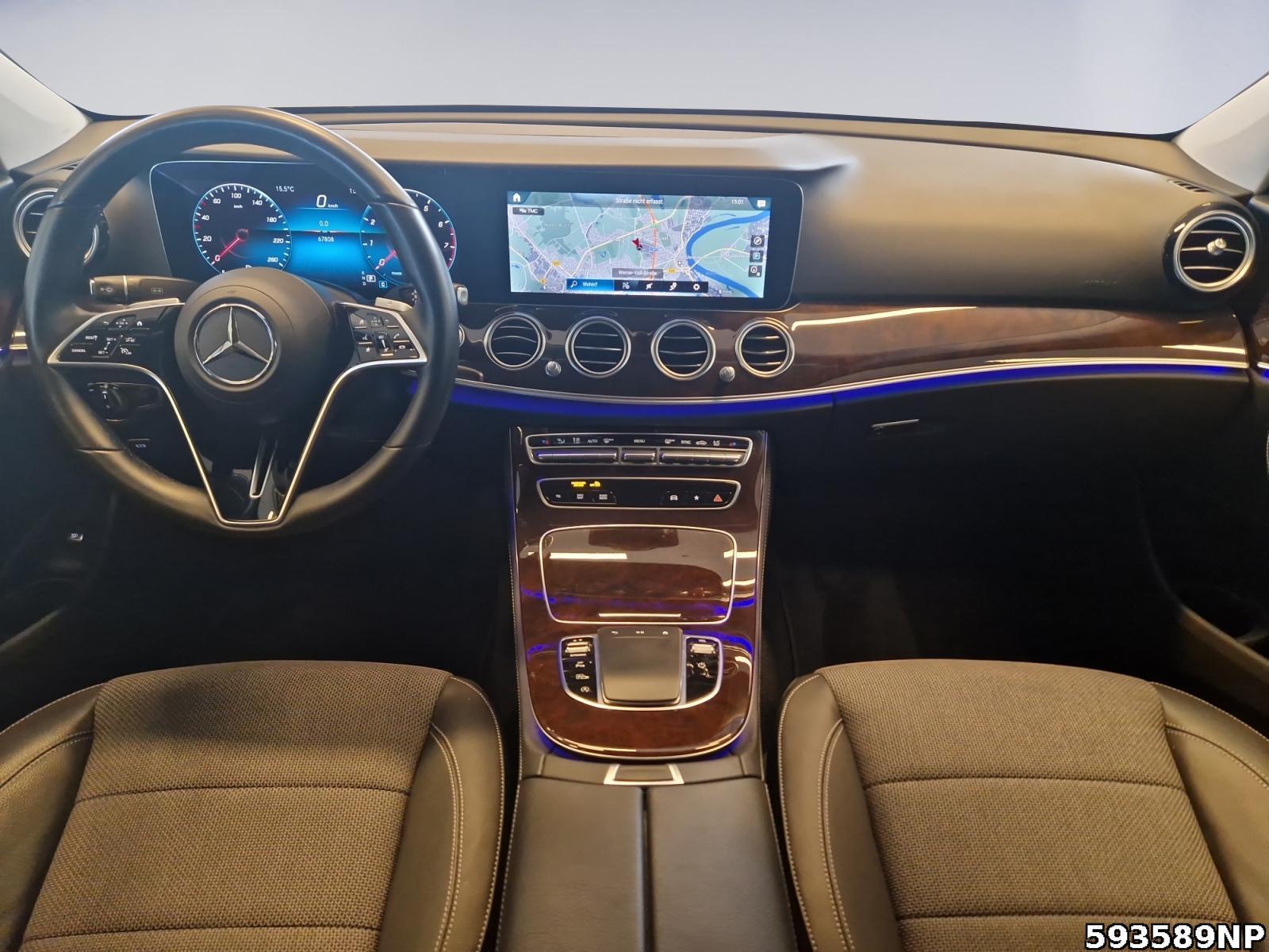 Fahrzeugabbildung Mercedes-Benz E 450 4M Avantgarde 360° Distronic LED Ambiente