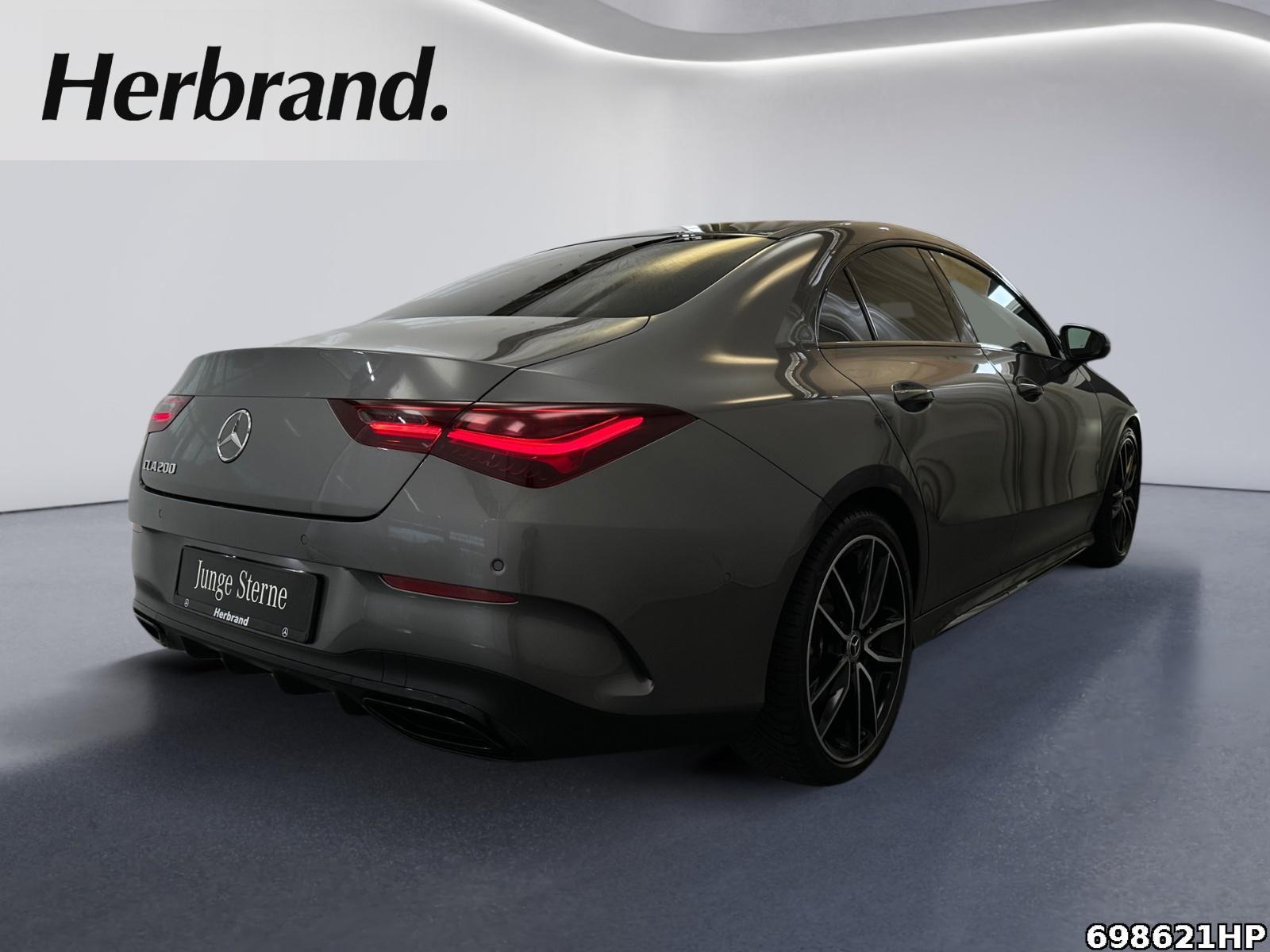 Fahrzeugabbildung Mercedes-Benz CLA 200 AMG Night DISTRONIC Kamera Ambiente 19