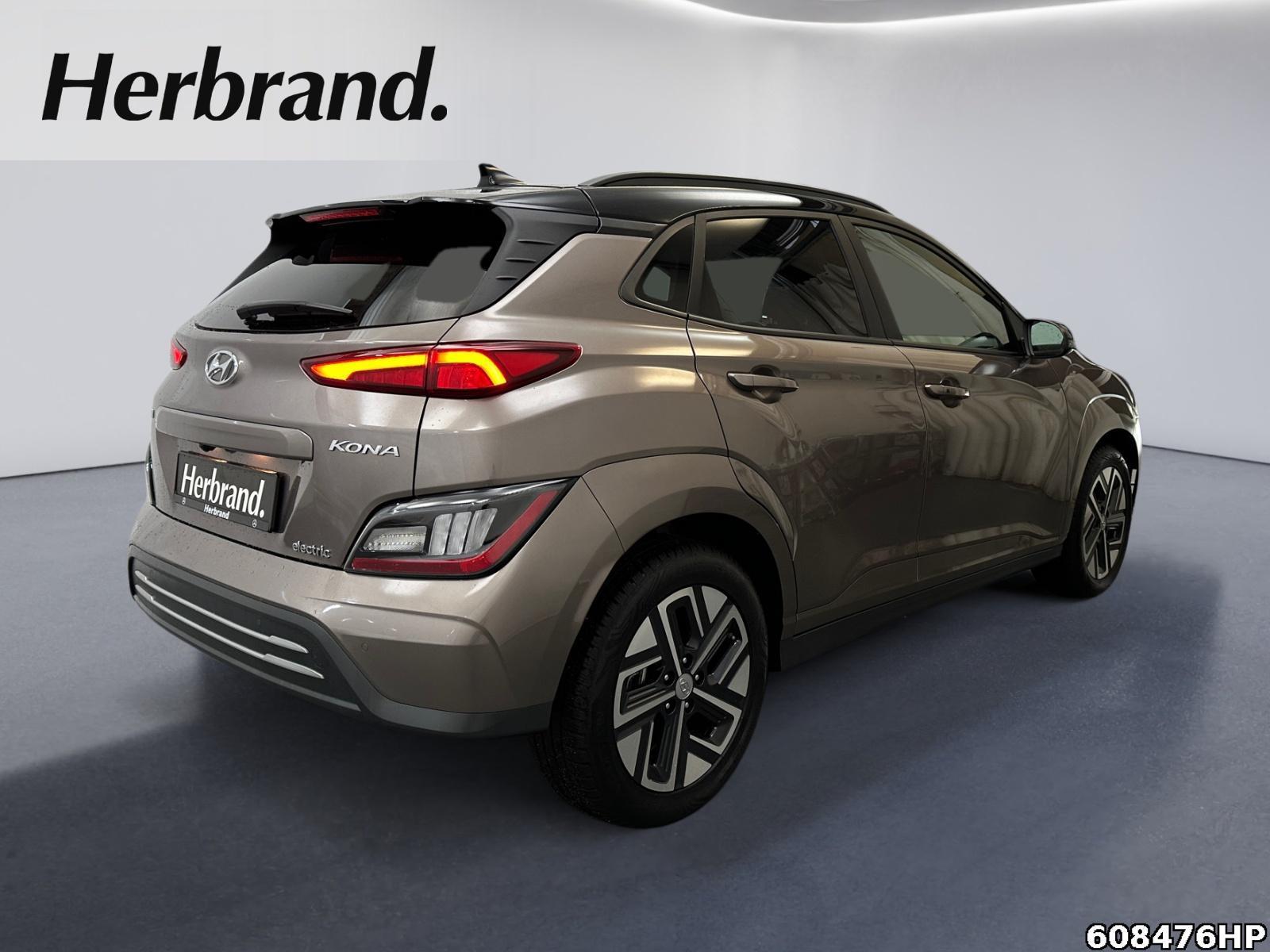 Fahrzeugabbildung Hyundai Kona Trend HUD Soundsystem Totwinkel Notbremsas