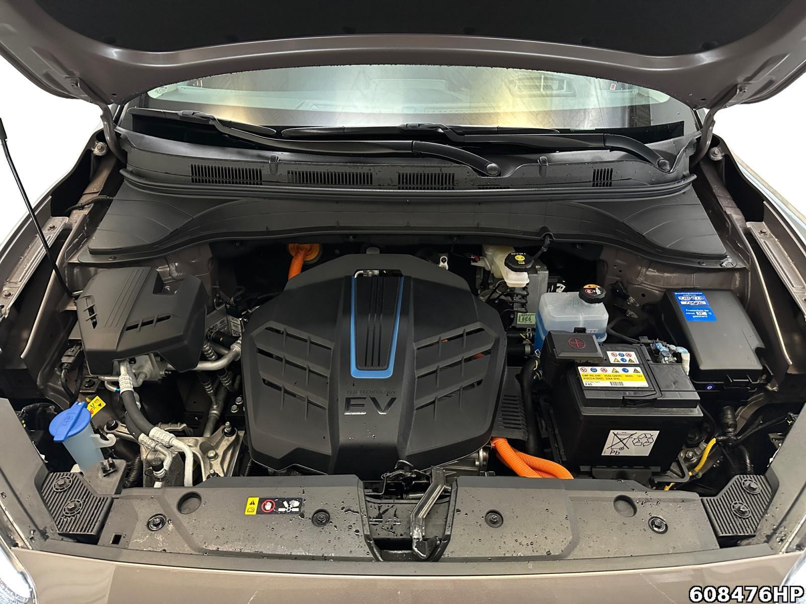 Fahrzeugabbildung Hyundai Kona Trend HUD Soundsystem Totwinkel Notbremsas