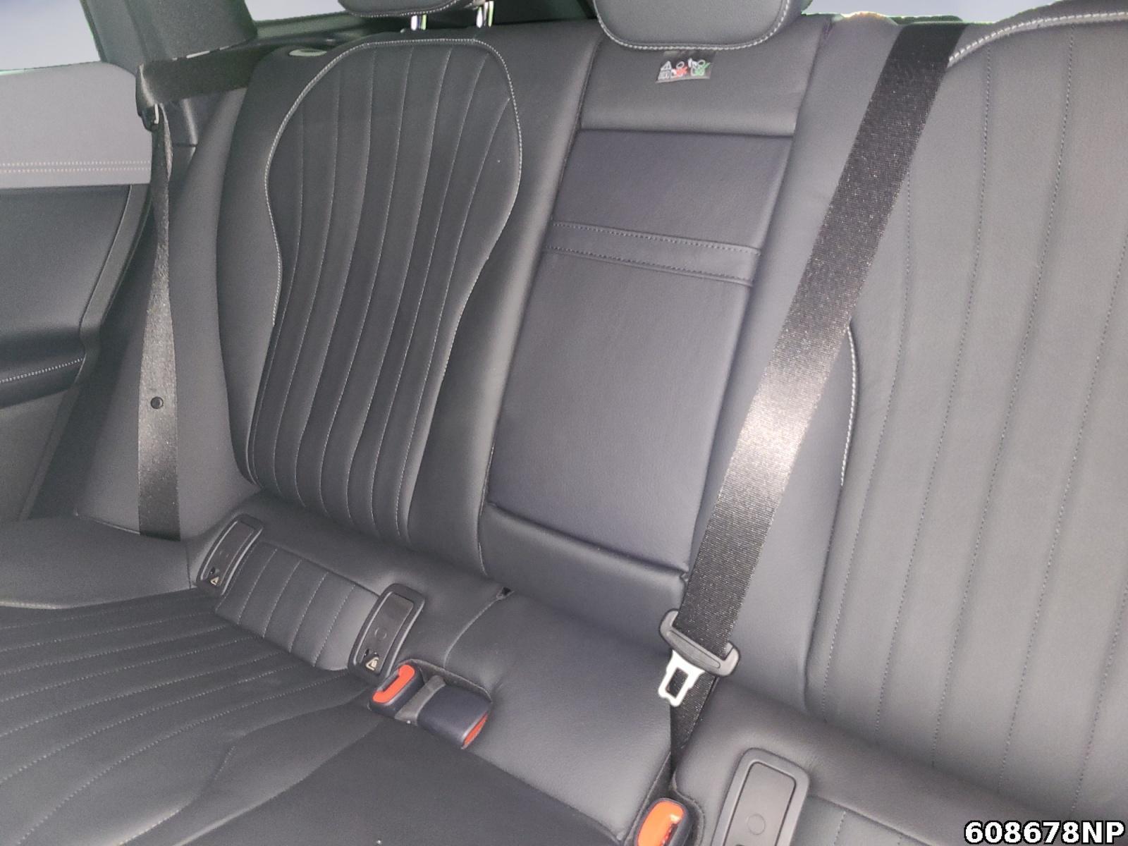 Fahrzeugabbildung Mercedes-Benz EQE SUV 350+ AMG AHK NIGHT 360° DISTRONIC MEMORY