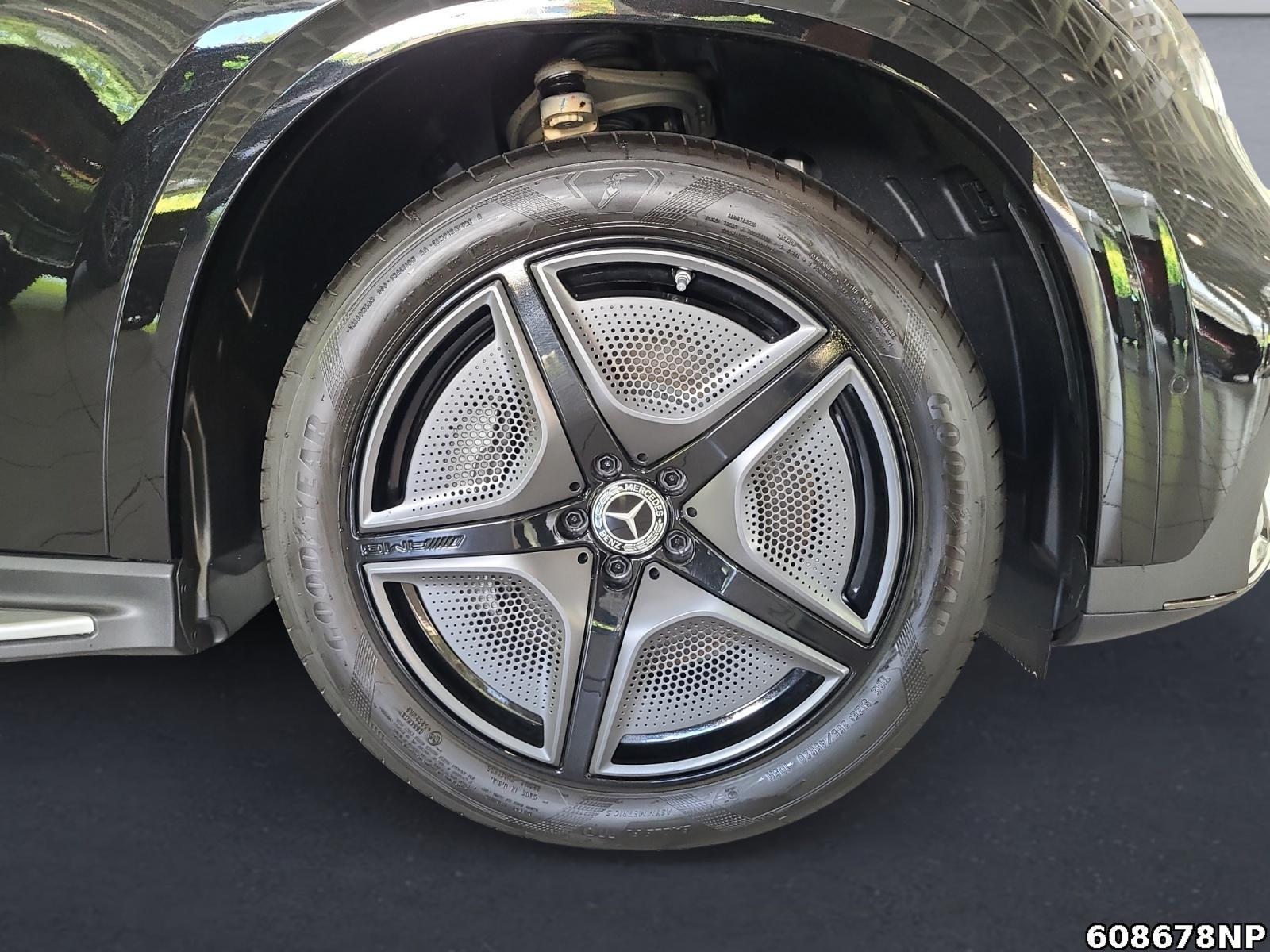 Fahrzeugabbildung Mercedes-Benz EQE SUV 350+ AMG AHK NIGHT 360° DISTRONIC MEMORY