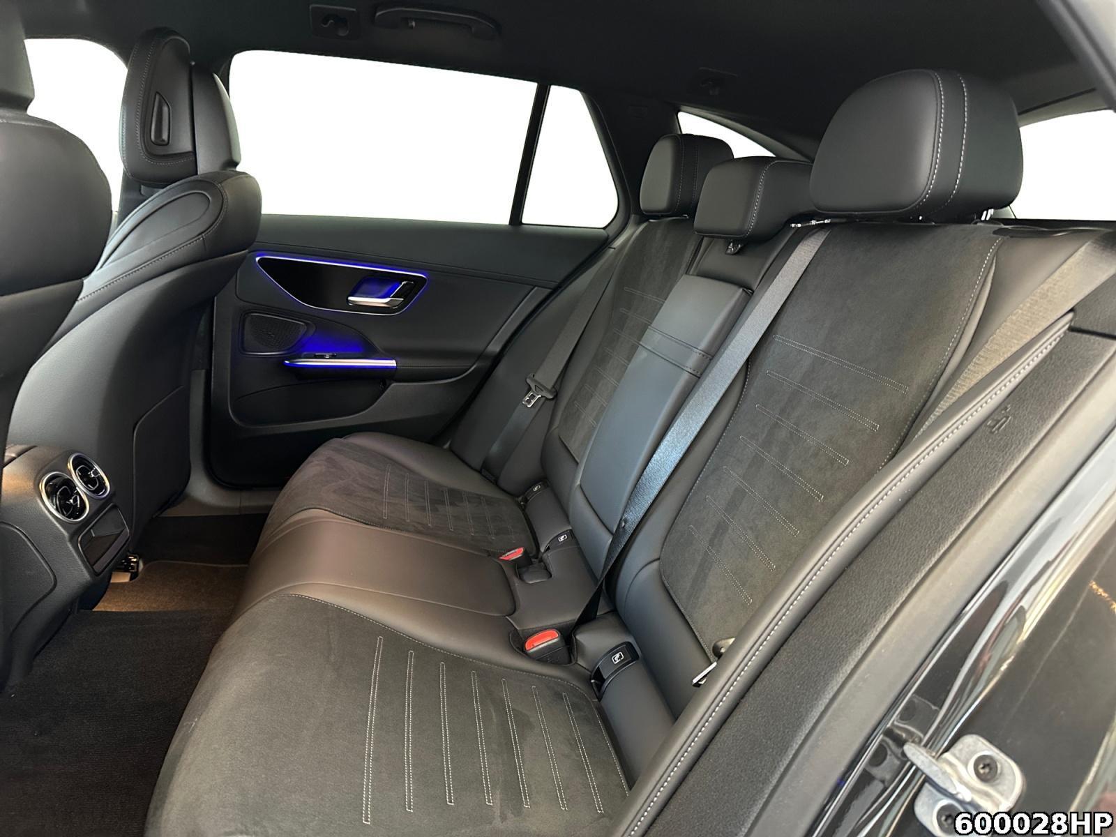 Fahrzeugabbildung Mercedes-Benz C 300 d T AMG DIGITAL LIGHT AHK 360° DISTRONIC