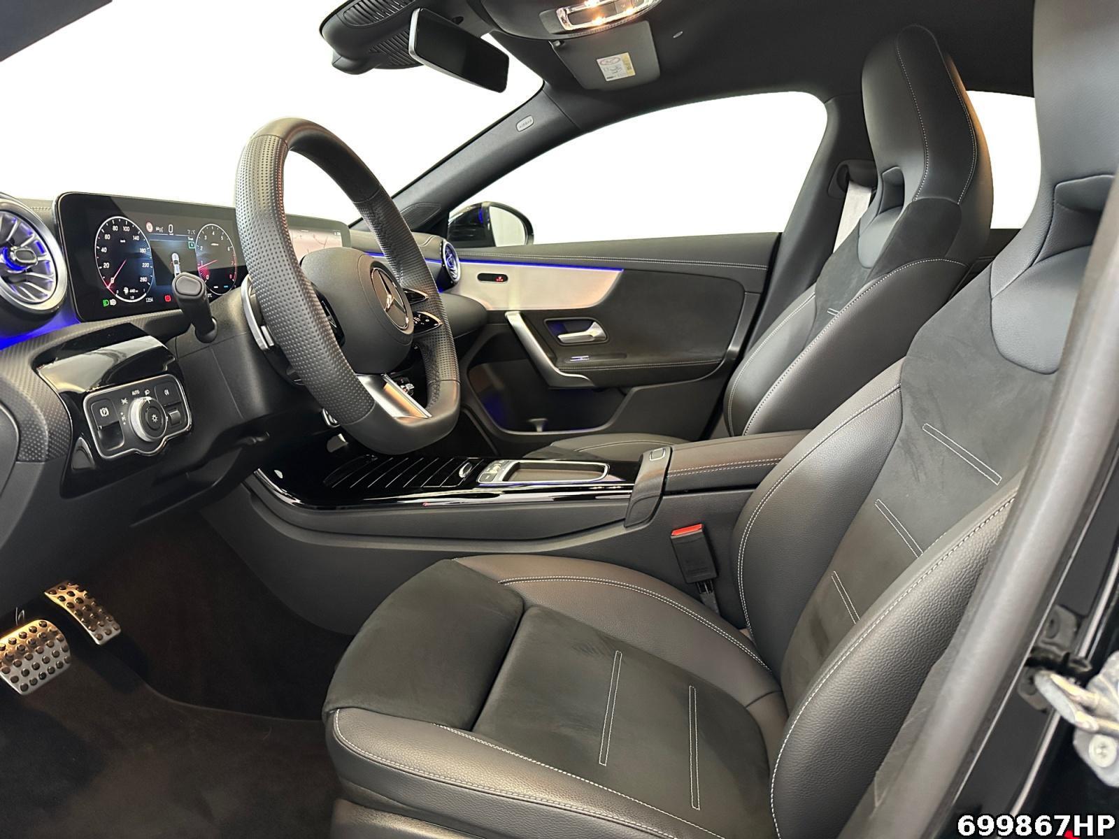 Fahrzeugabbildung Mercedes-Benz CLA 200 Coupe AMG Night DISTRONIC Ambiente Kamer
