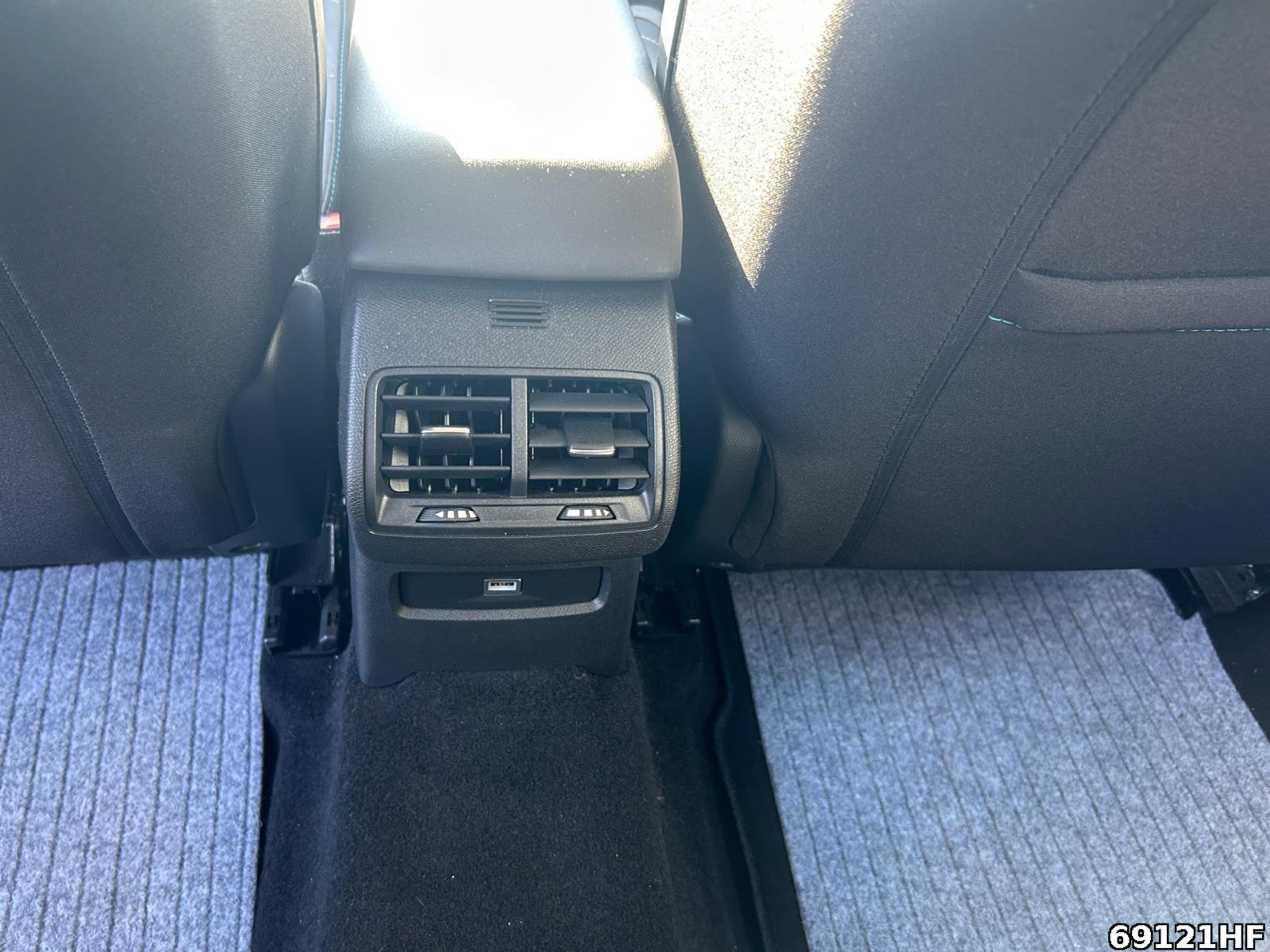 Fahrzeugabbildung Citroën C4 1.2 PureTech 130 Plus (EURO 6e)