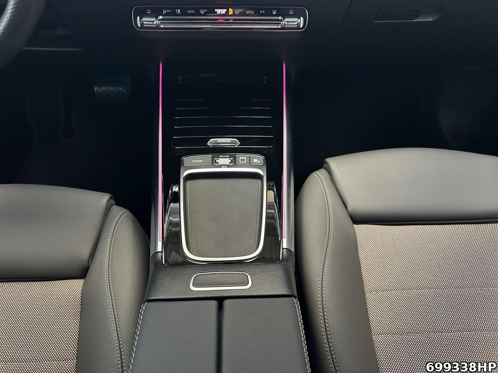 Fahrzeugabbildung Mercedes-Benz EQA Electric Art AHK 360° DISTRONIC Memory