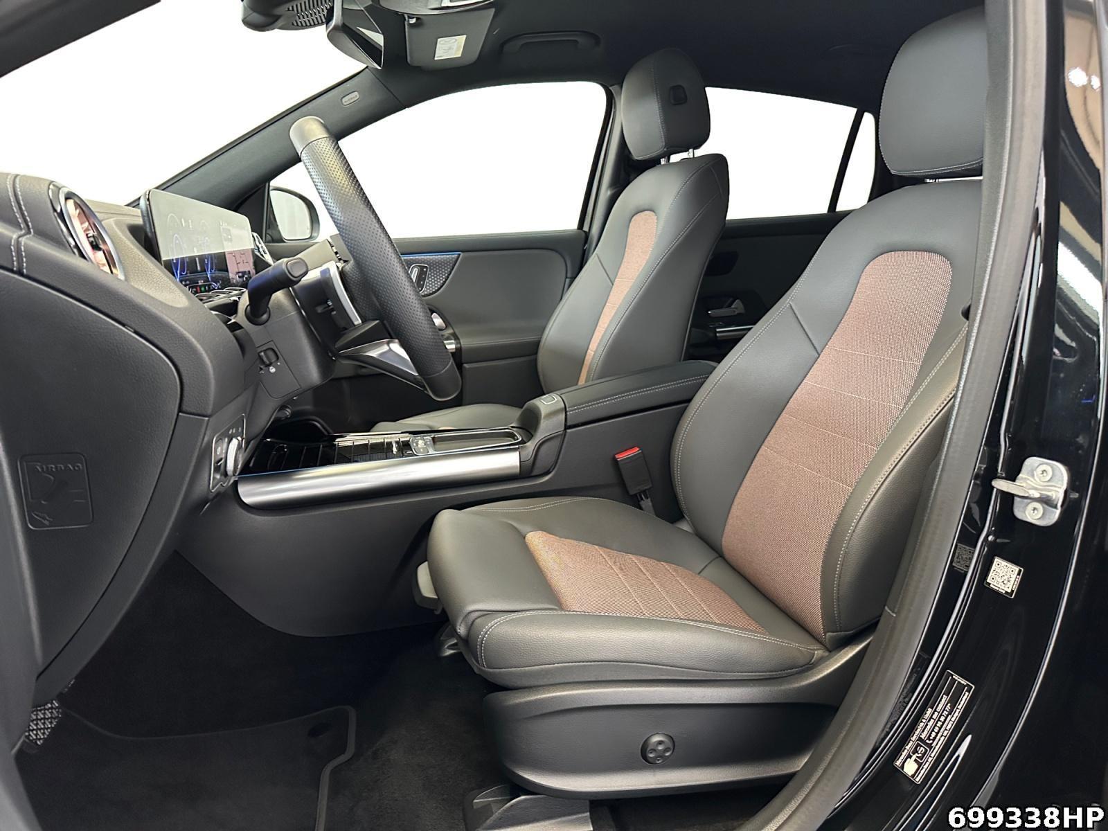 Fahrzeugabbildung Mercedes-Benz EQA Electric Art AHK 360° DISTRONIC Memory