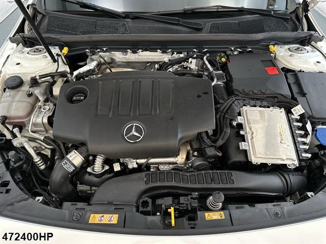 Fahrzeugabbildung Mercedes-Benz CLA 200 Shooting Brake d Progressive *Night 18