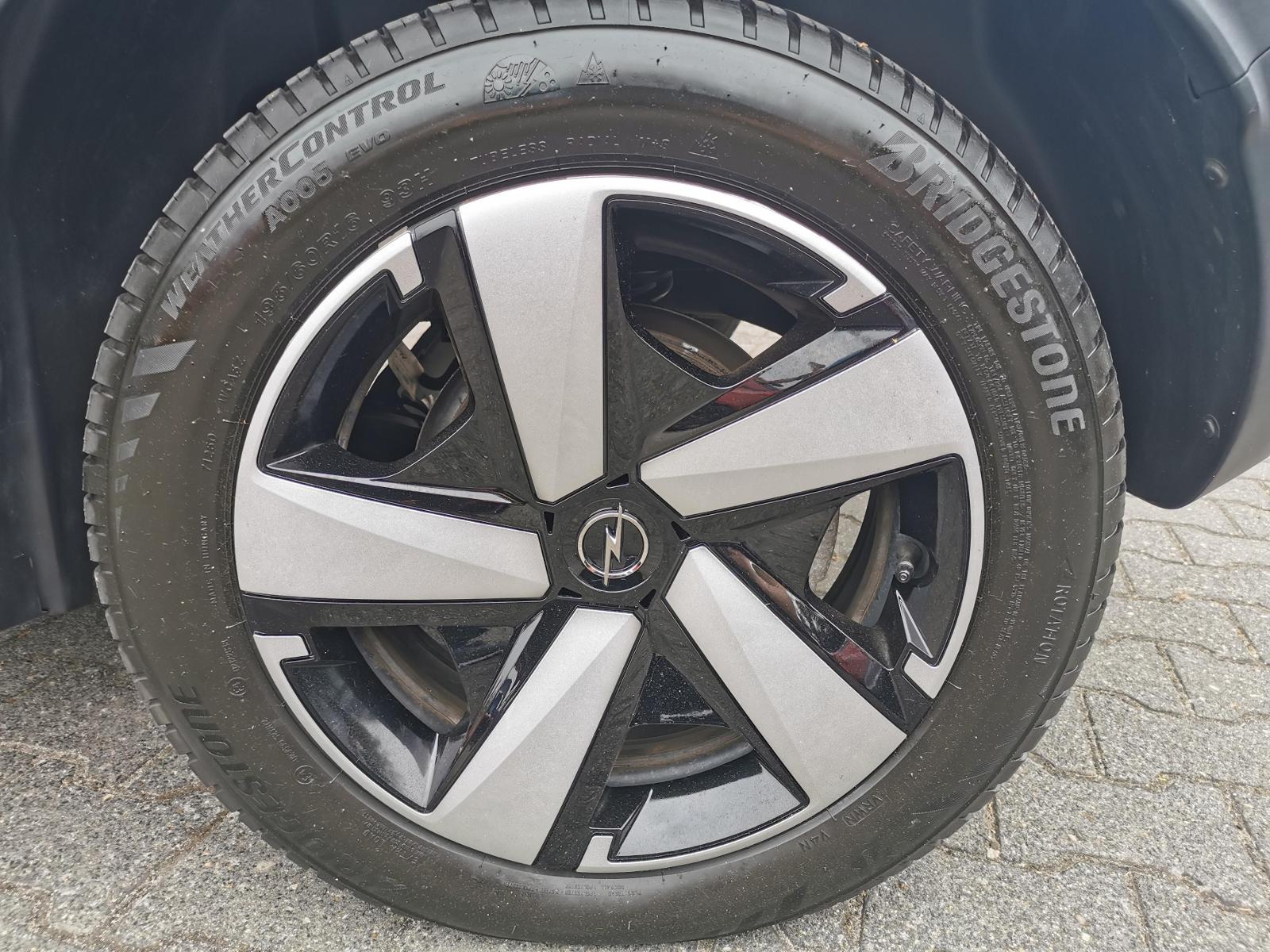 Fahrzeugabbildung Opel Crossland X Edition+SHZ+PDC+LED+TEMPOMAT+USB+DAB+