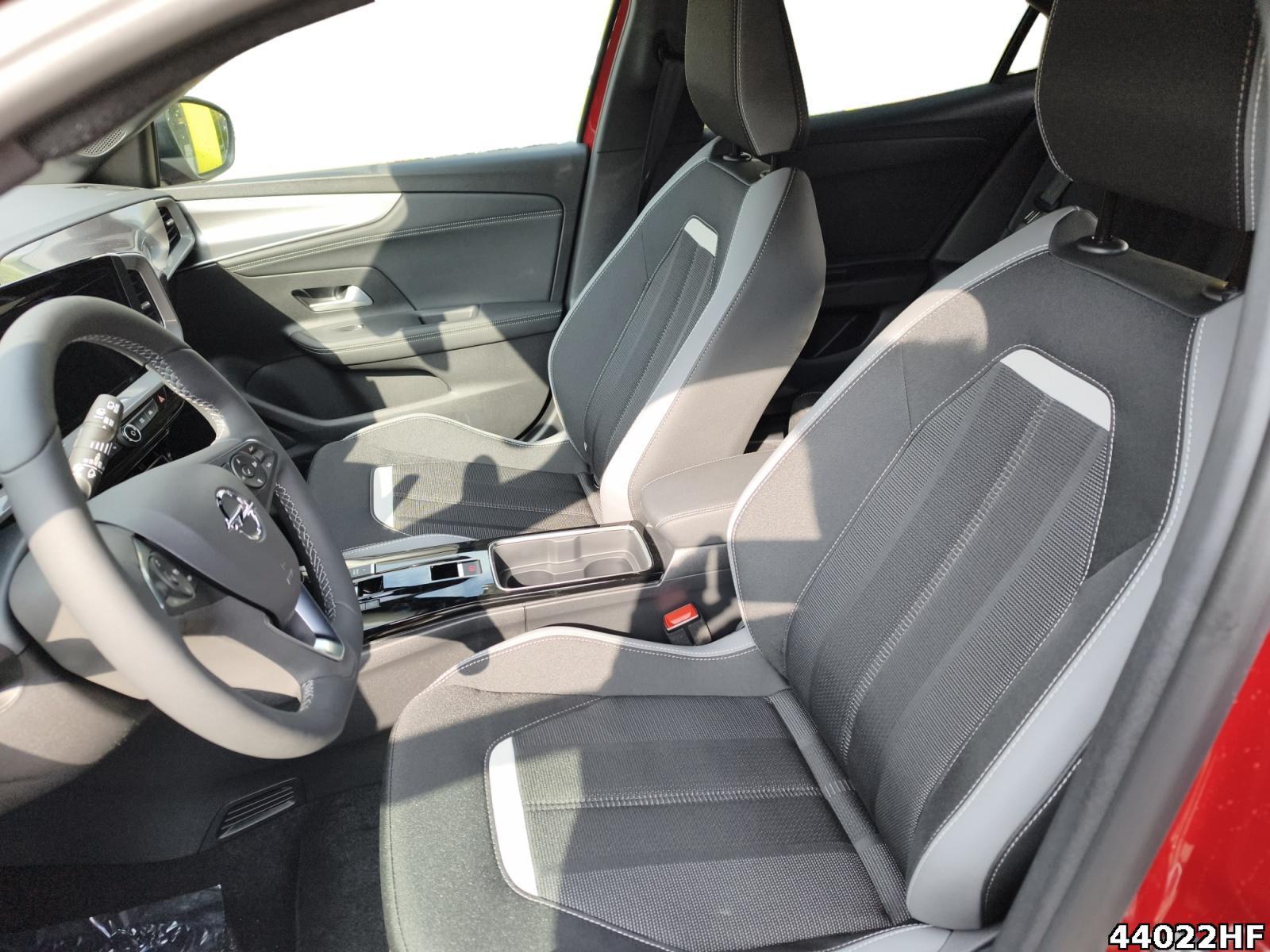 Fahrzeugabbildung Opel Mokka-e GS Elektro LED+KLIMA+SITZH+KAMERA+CHARG