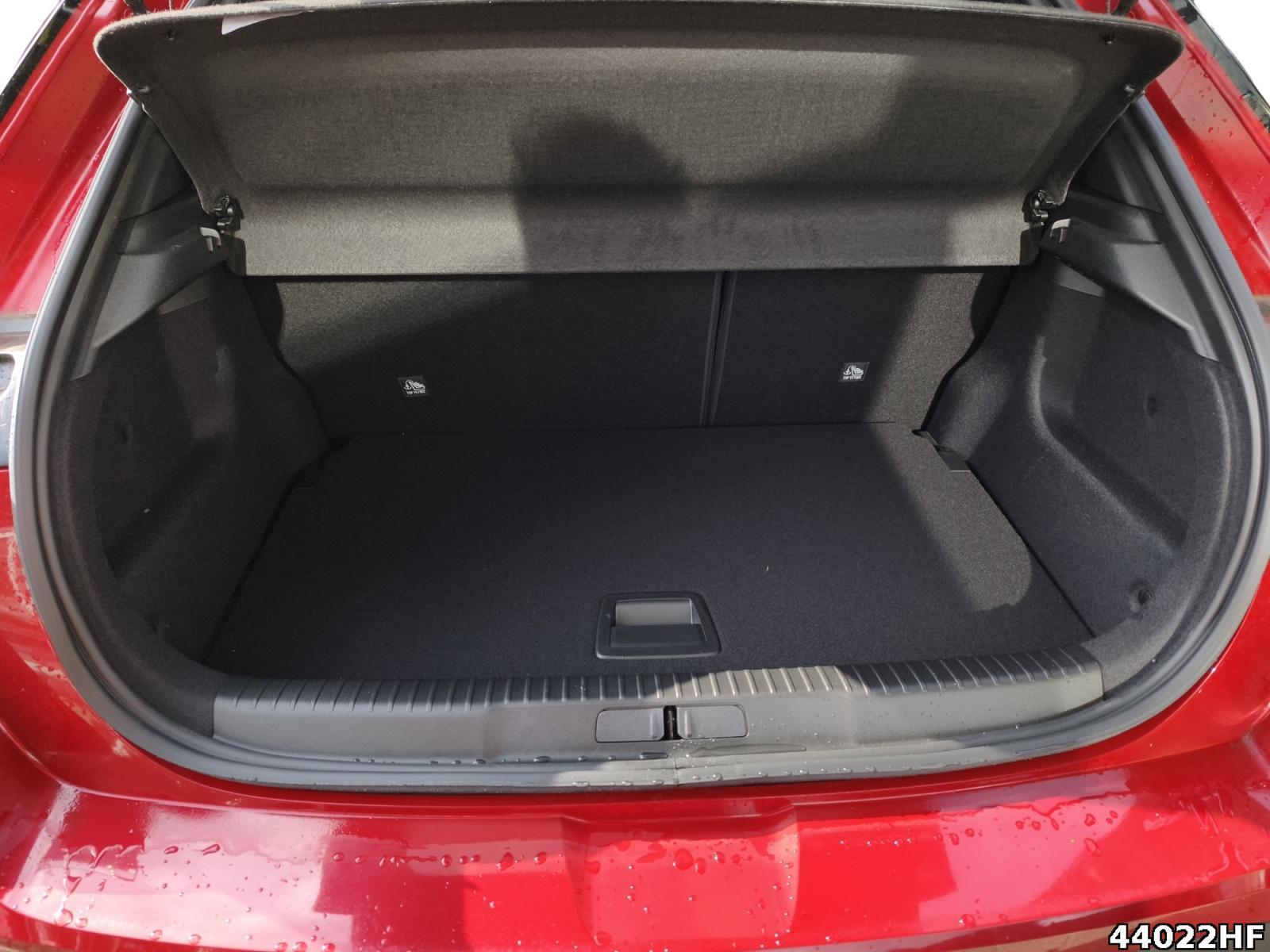 Fahrzeugabbildung Opel Mokka-e GS Elektro LED+KLIMA+SITZH+KAMERA+CHARG