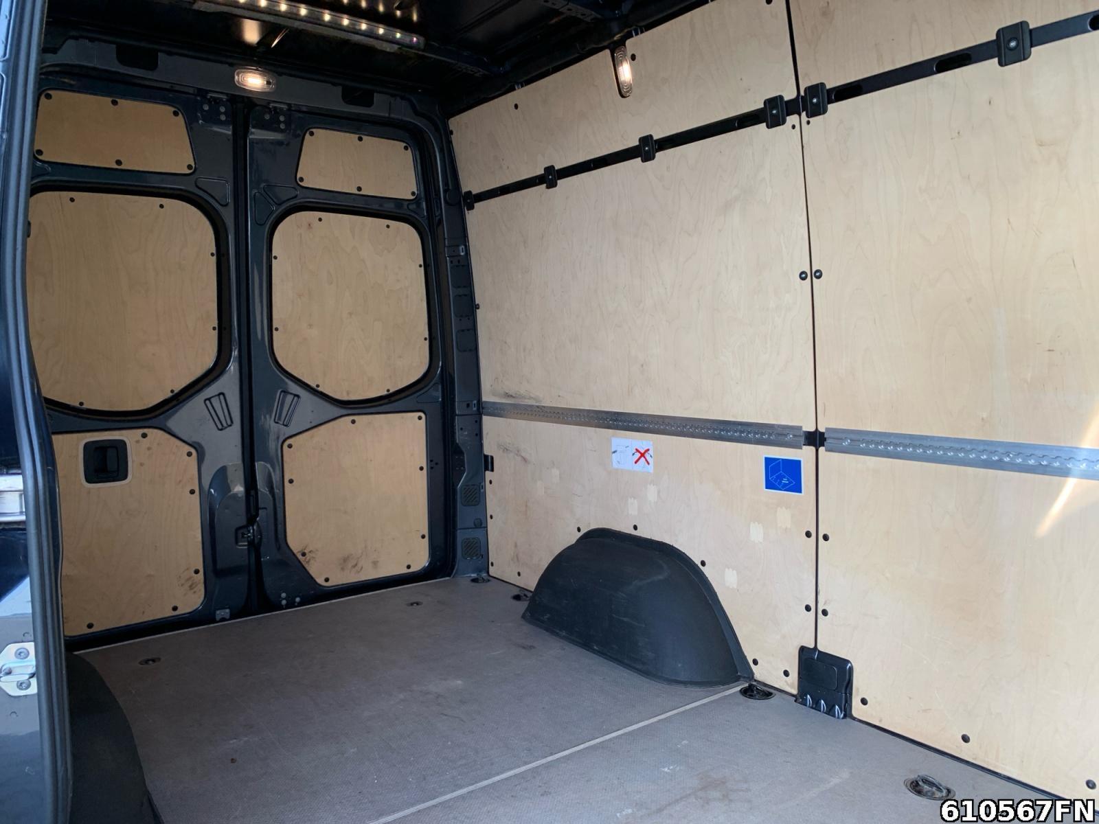 Fahrzeugabbildung Mercedes-Benz Sprinter 315 L2H2 KLIMA*AHK 2,8*STANDHEIZ*KAMERA