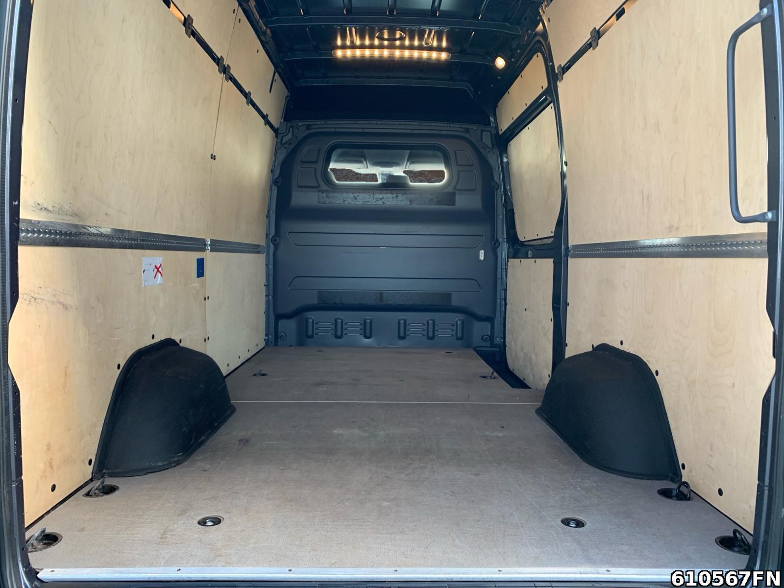 Fahrzeugabbildung Mercedes-Benz Sprinter 315 L2H2 KLIMA*AHK 2,8*STANDHEIZ*KAMERA