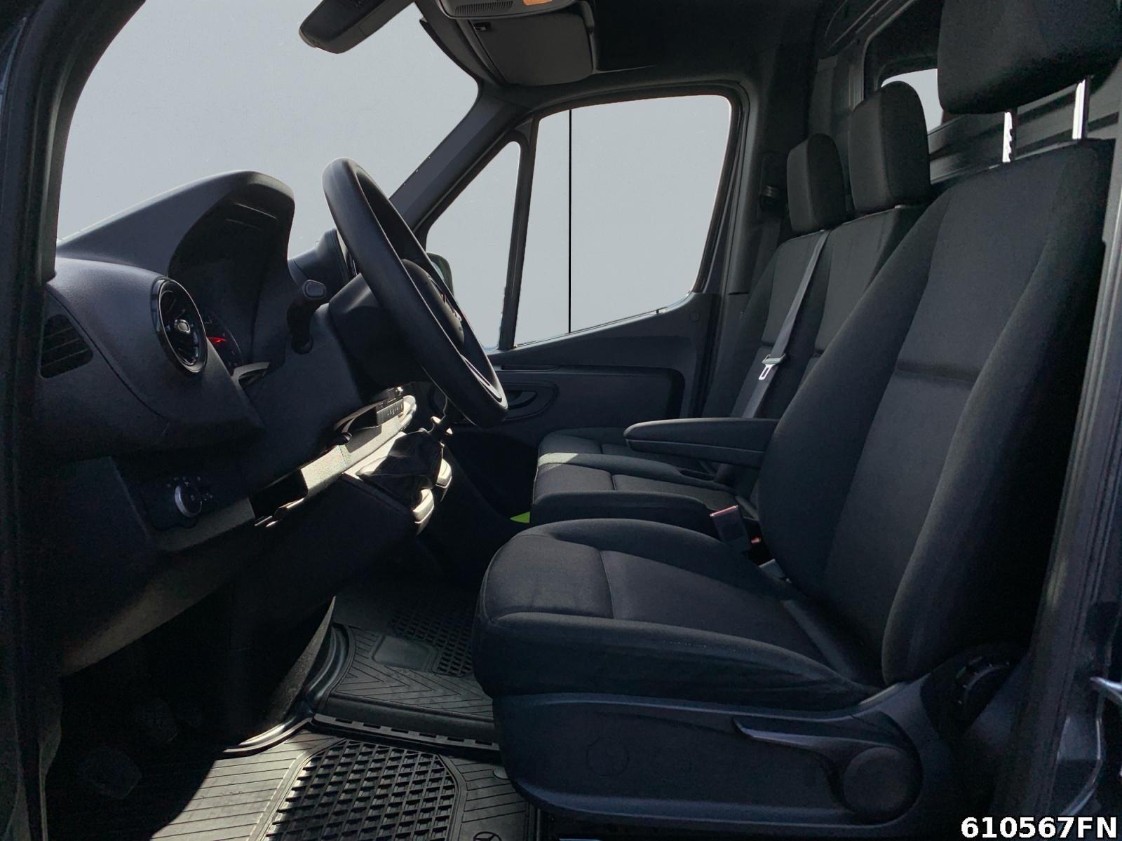 Fahrzeugabbildung Mercedes-Benz Sprinter 315 L2H2 KLIMA*AHK 2,8*STANDHEIZ*KAMERA