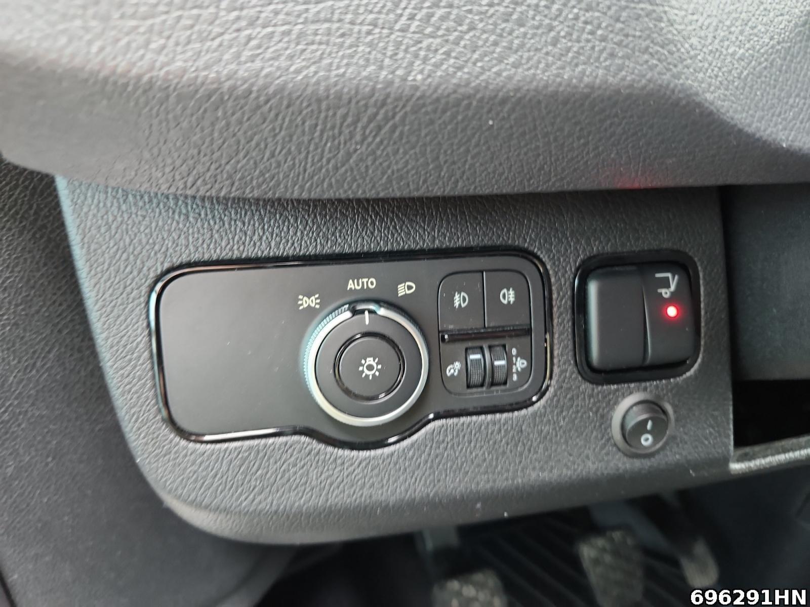 Fahrzeugabbildung Mercedes-Benz Sprinter 317 CDI Koffer/LBW*Kamera*MBUX*Spoiler