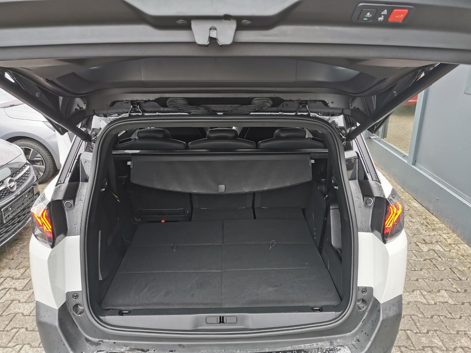Fahrzeugabbildung Peugeot 5008 1.2 PureTech 130, GT