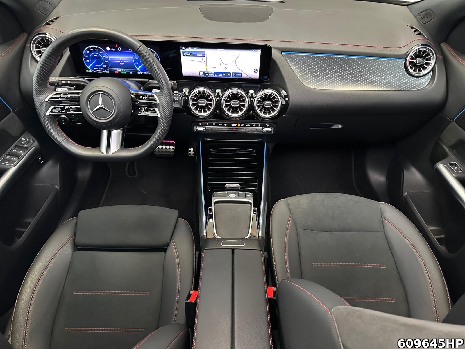 Fahrzeugabbildung Mercedes-Benz EQA AMG Pano Distronic Ambiente Lenkradhz