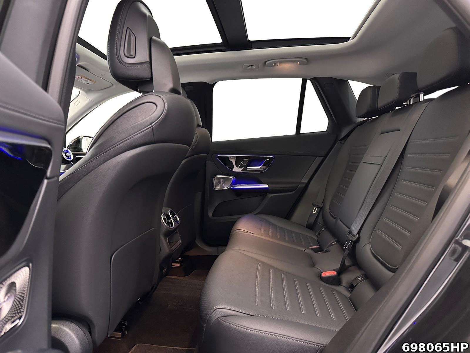 Fahrzeugabbildung Mercedes-Benz GLC 300 de 4M AMG Pano AHK Burmester Night Memo