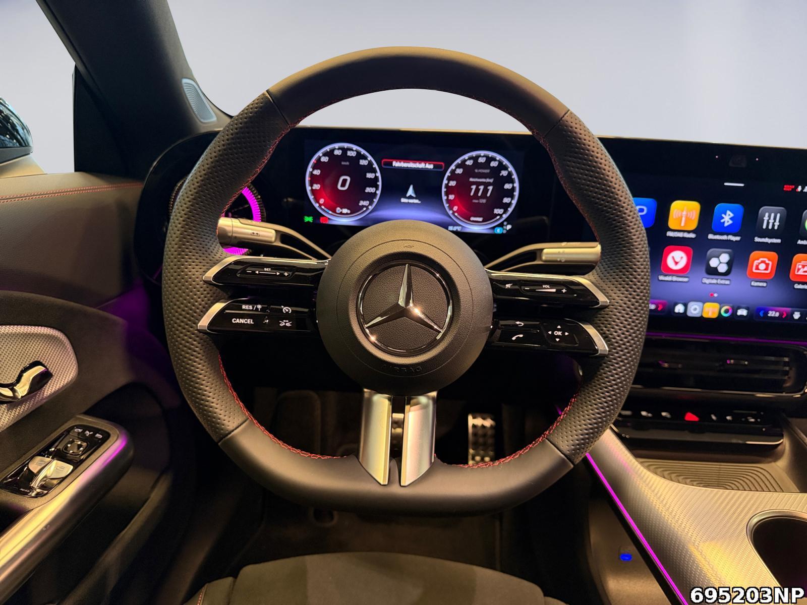 Fahrzeugabbildung Mercedes-Benz CLA 350 4MATIC AMG+NIGHT+MULTIBEAM+PREMIUMPA