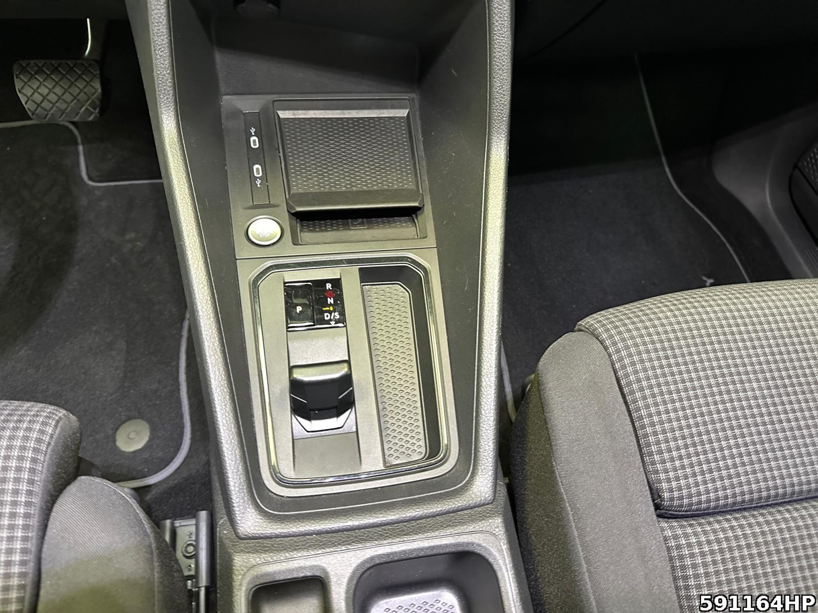 Fahrzeugabbildung Volkswagen Caddy 2.0 TDI BMT PanAmericana *AHK abn. ACC LED