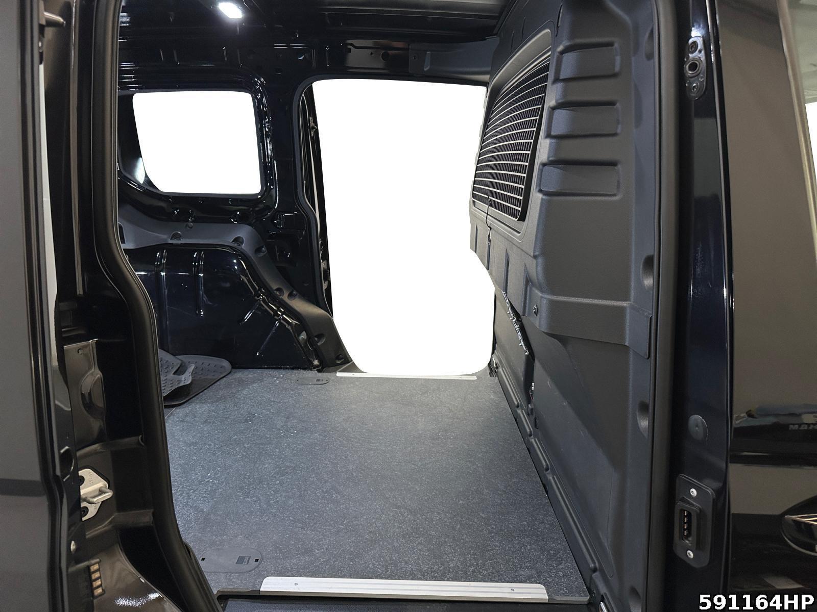 Fahrzeugabbildung Volkswagen Caddy 2.0 TDI BMT PanAmericana *AHK abn. ACC LED