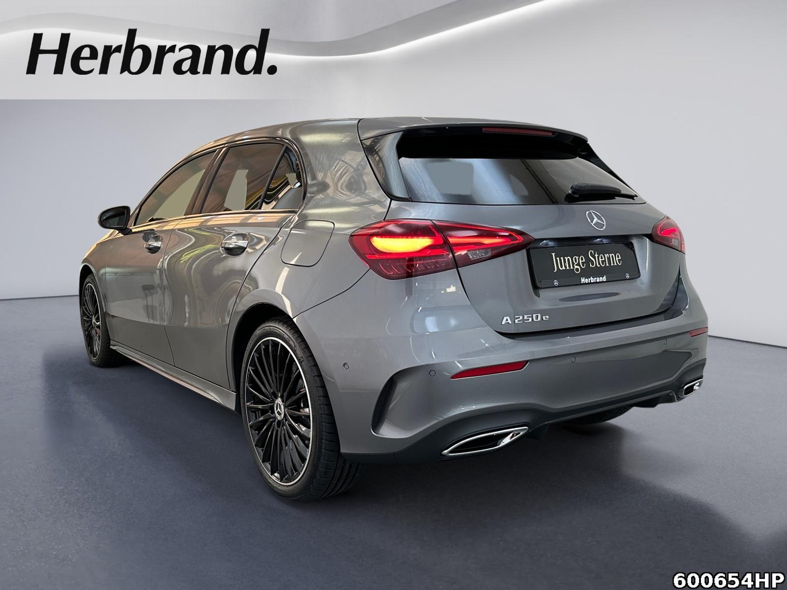 Fahrzeugabbildung Mercedes-Benz A 250 AMG Night AHK Kamera Ambiente Keyless