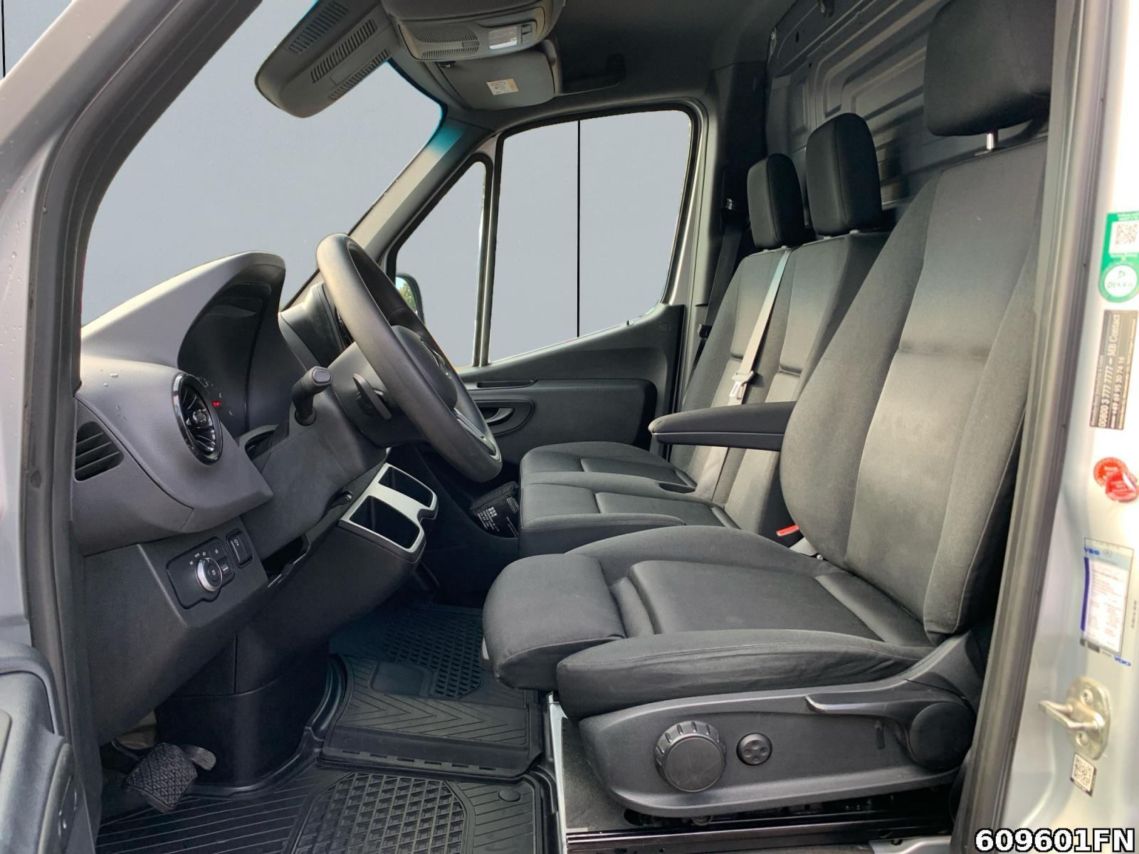 Fahrzeugabbildung Mercedes-Benz Sprinter 516 MAXI L4 *LED*STANDHEIZ*AHK*BOTT-EIN