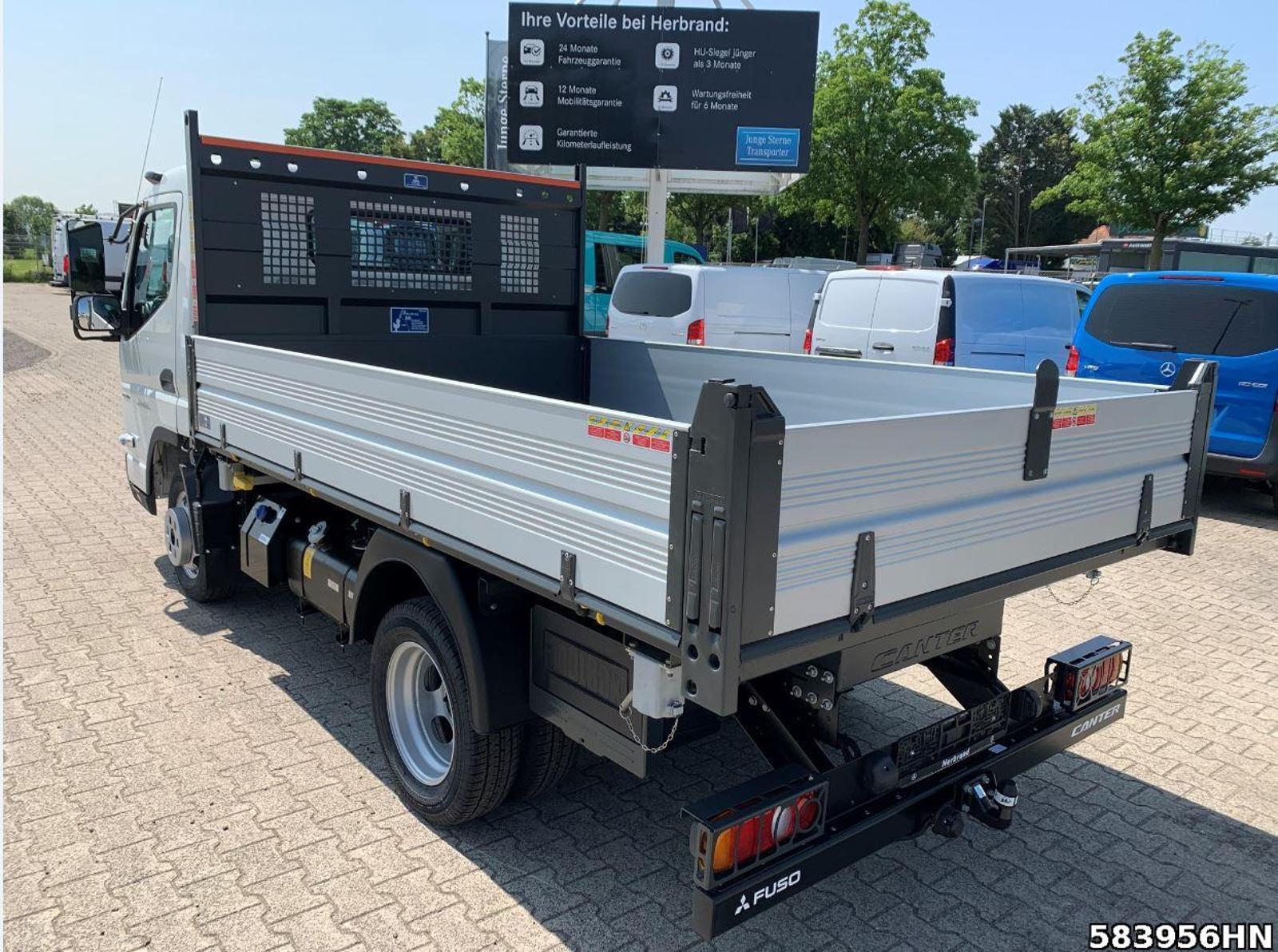 Fahrzeugabbildung FUSO Canter 3C15 Scattolini 3-Seiten Kipper Vfhrzg.
