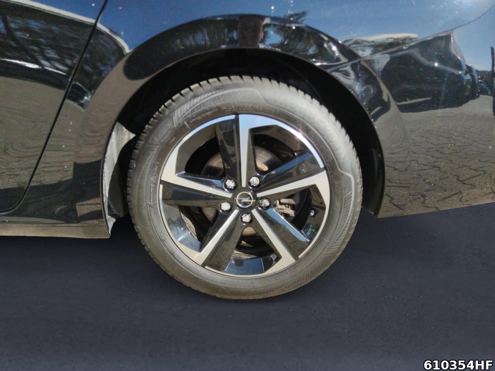 Fahrzeugabbildung Opel Astra 1.2 Turbo GS (EURO 6e)